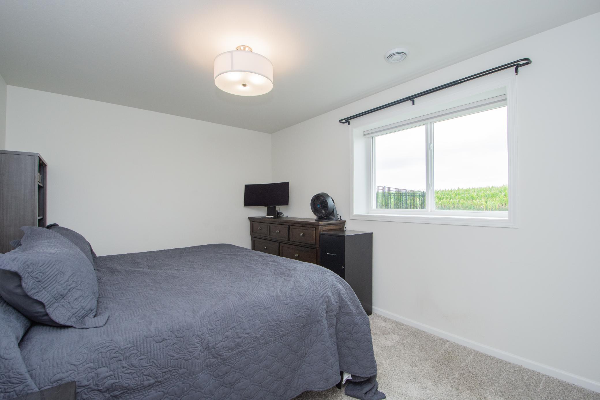 2023 single family home for sale at 4871 Hampton Circle S in Moorhead, MN — 4 bed, 3 bath (photo 31 of 51)
