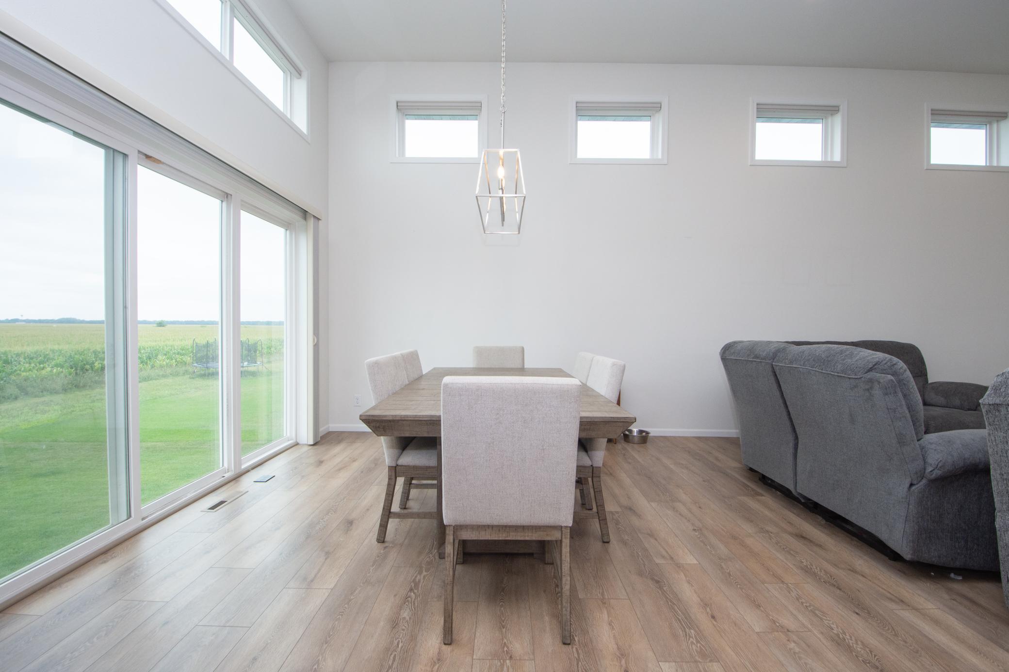 2023 single family home for sale at 4871 Hampton Circle S in Moorhead, MN — 4 bed, 3 bath (photo 5 of 51)