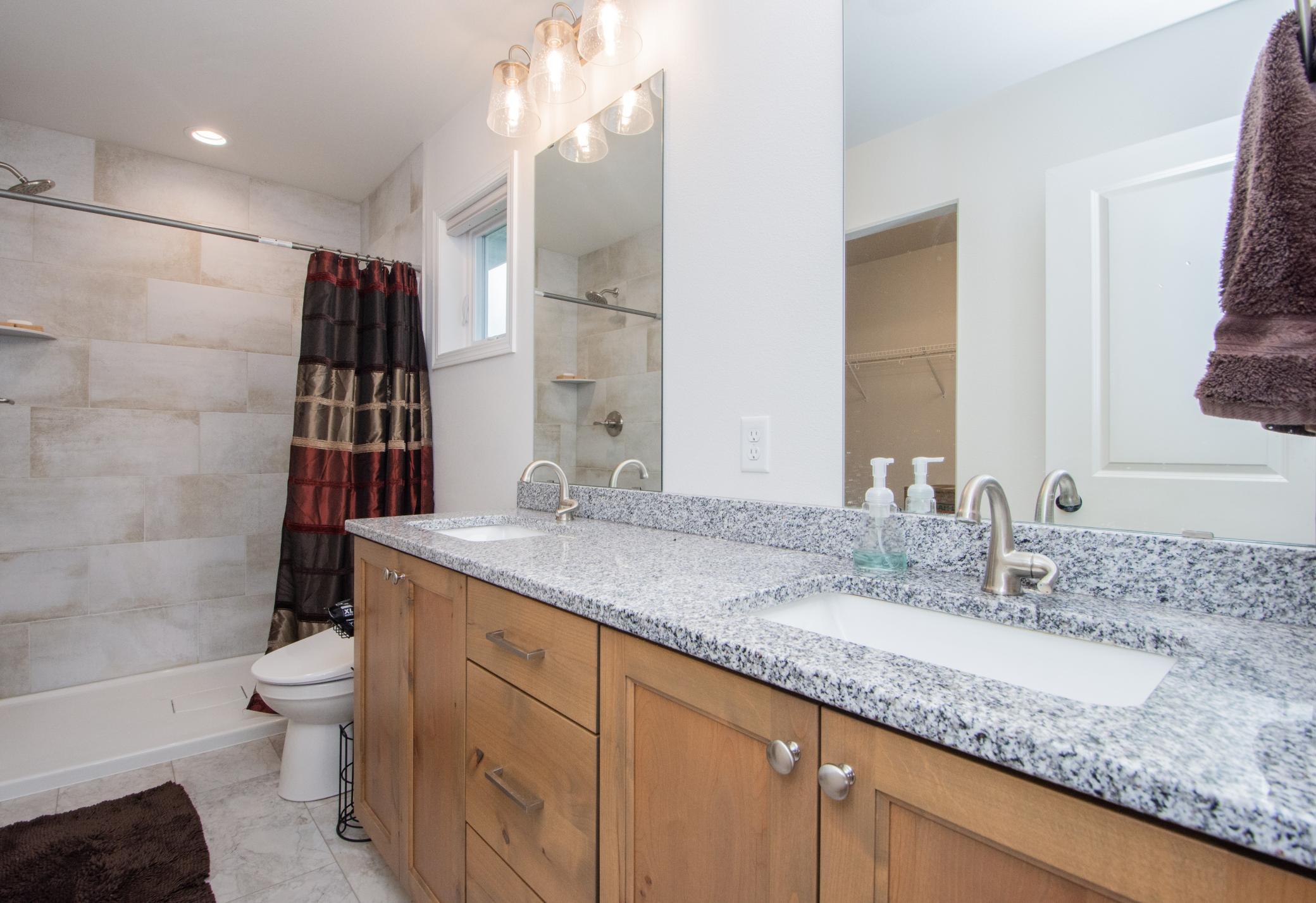 2023 single family home for sale at 4871 Hampton Circle S in Moorhead, MN — 4 bed, 3 bath (photo 46 of 51)