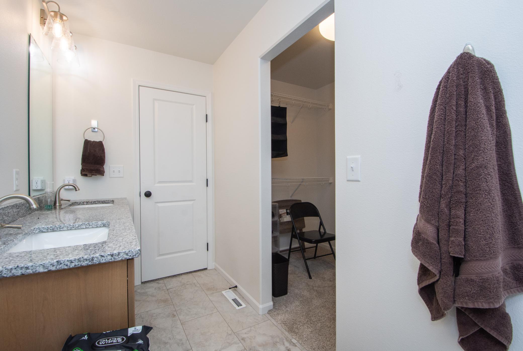 2023 single family home for sale at 4871 Hampton Circle S in Moorhead, MN — 4 bed, 3 bath (photo 47 of 51)