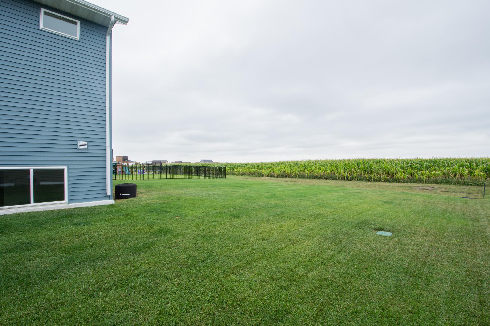 2023 single family home for sale at 4871 Hampton Circle S in Moorhead, MN — 4 bed, 3 bath (photo 51 of 51)