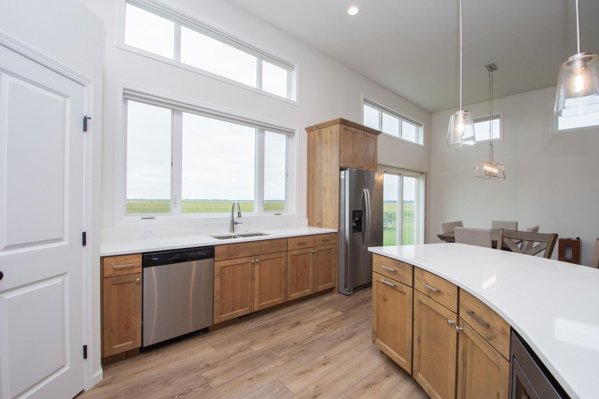 2023 single family home for sale at 4871 Hampton Circle S in Moorhead, MN — 4 bed, 3 bath (photo 8 of 51)