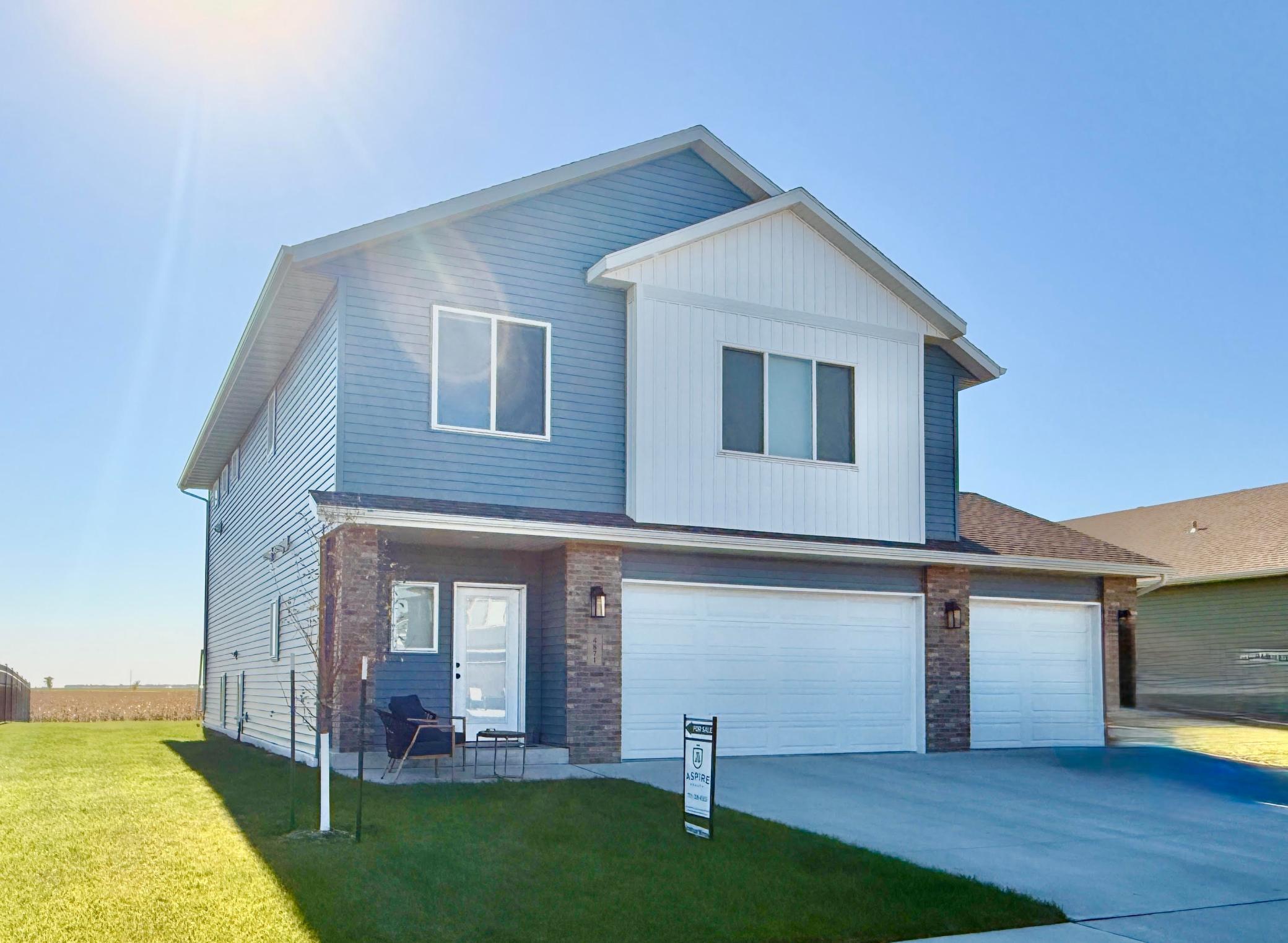 2023 single family home for sale at 4871 Hampton Circle S in Moorhead, MN — 4 bed, 3 bath