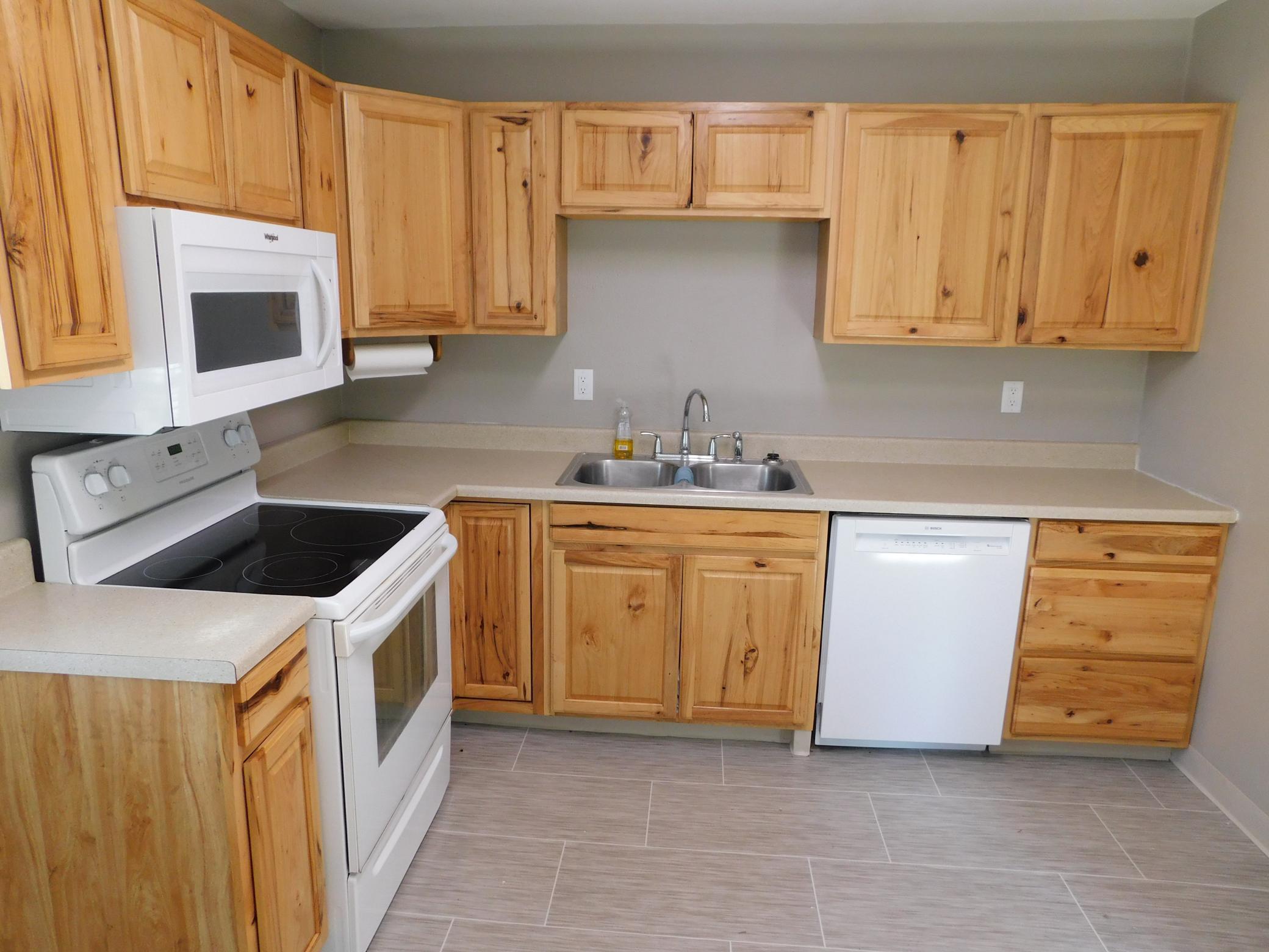 413 22nd Street S, Fargo ND 58103 - Photo 16 of 42