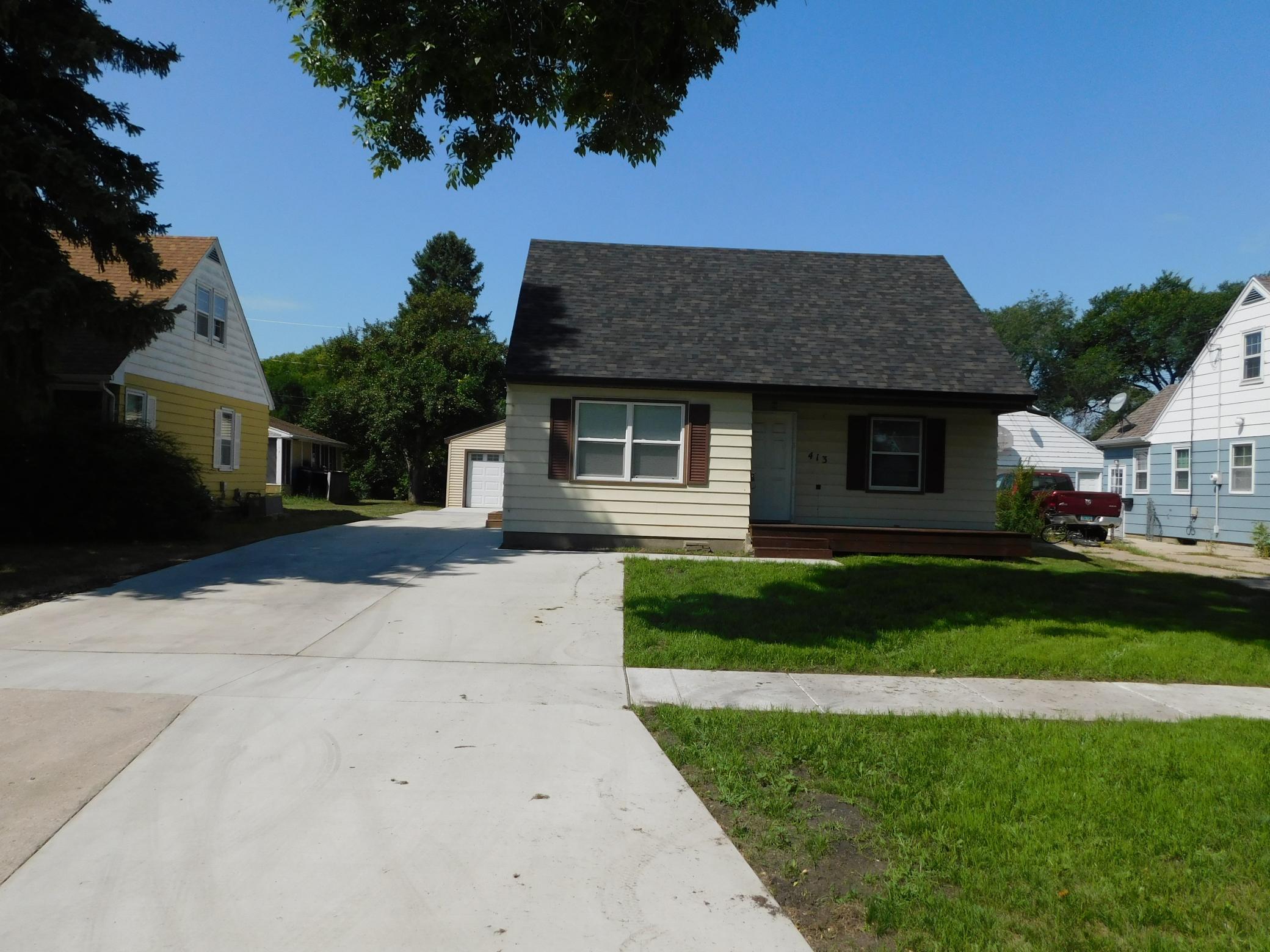 413 22nd Street S, Fargo ND 58103 - Photo 3 of 42