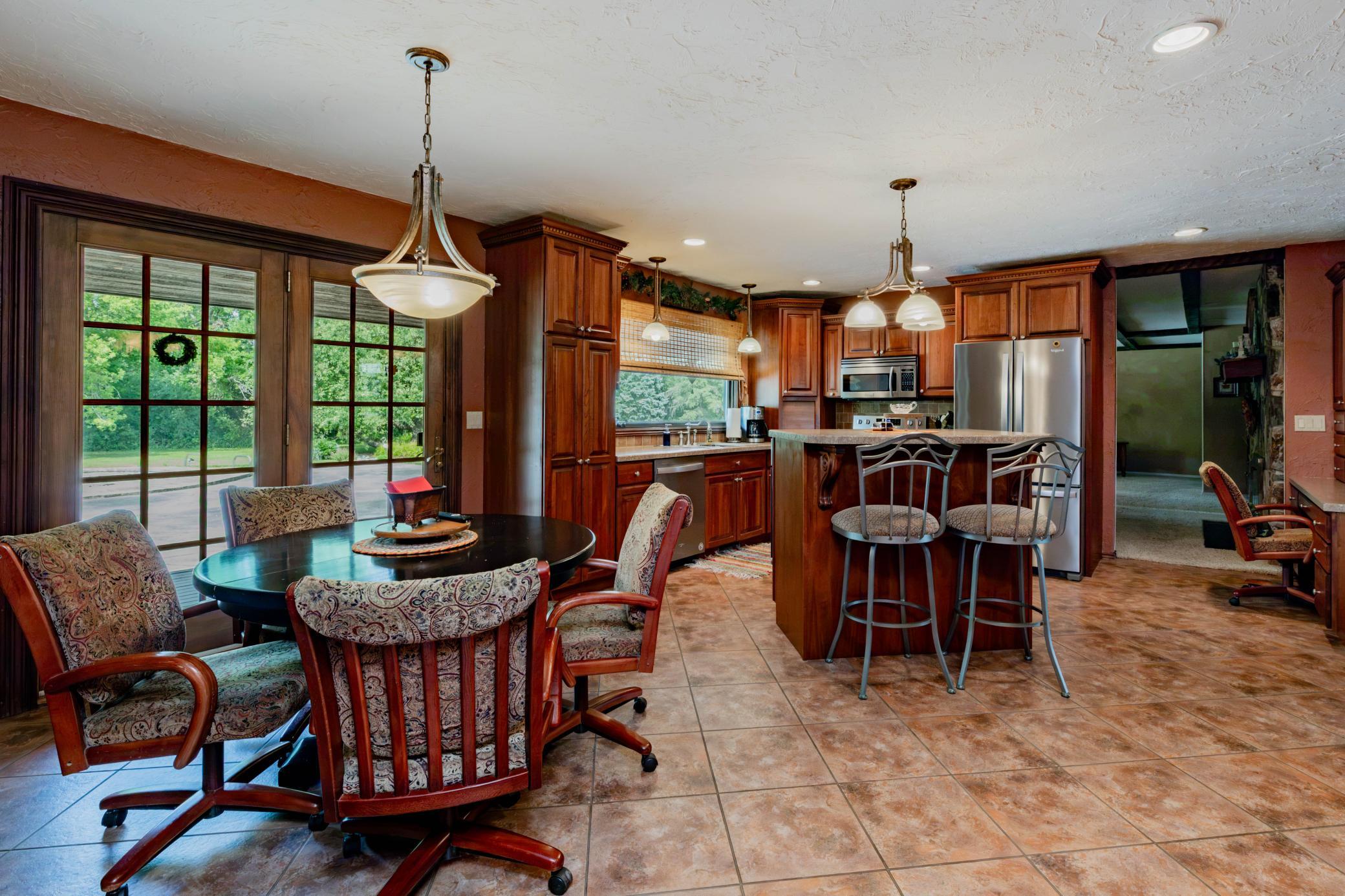 1972 single family home for sale at 8005 HWY 32 in Gwinner, ND — 4 bed, 4 bath (photo 23 of 48)