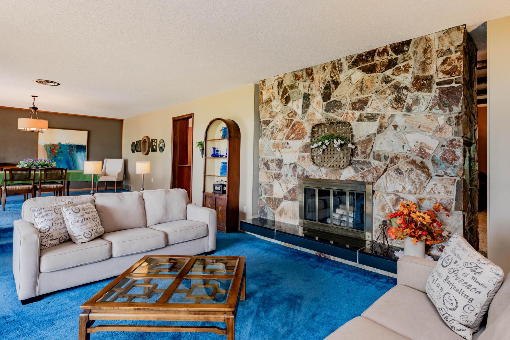 1972 single family home for sale at 8005 HWY 32 in Gwinner, ND — 4 bed, 4 bath (photo 4 of 48)