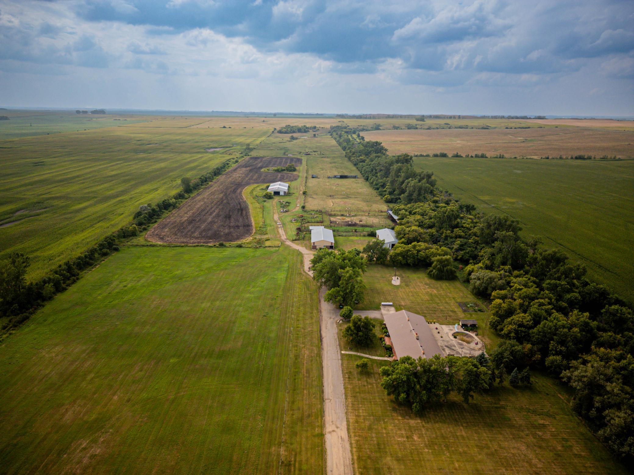 1972 single family home for sale at 8005 HWY 32 in Gwinner, ND — 4 bed, 4 bath (photo 43 of 48)