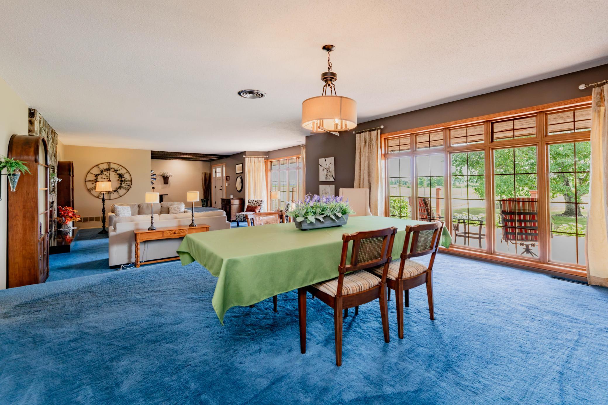 1972 single family home for sale at 8005 HWY 32 in Gwinner, ND — 4 bed, 4 bath (photo 6 of 48)
