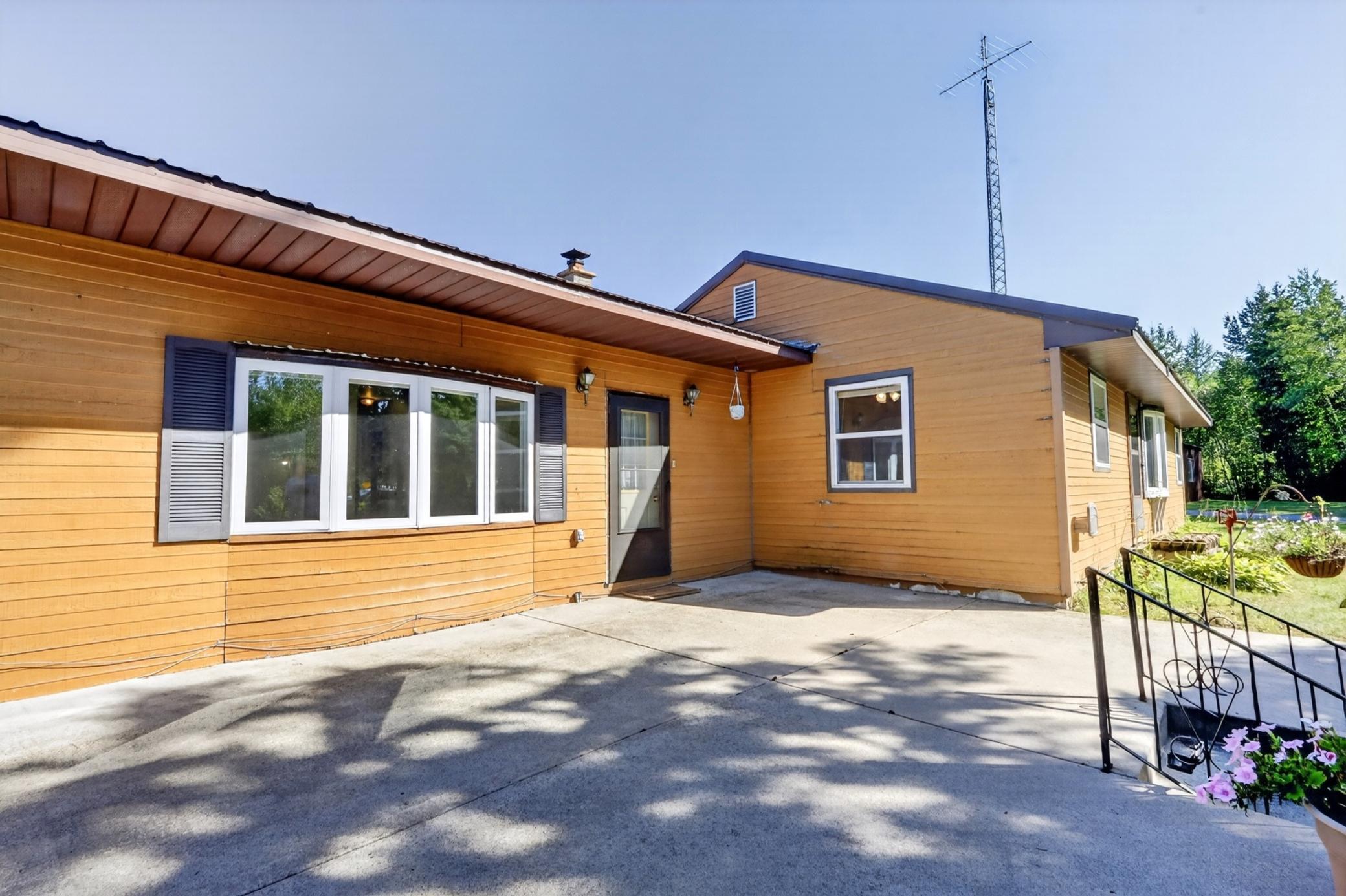 1950 single family home for sale at 34550 State Highway 6 in Deer River, MN — 3 bed, 2 bath (photo 4 of 74)