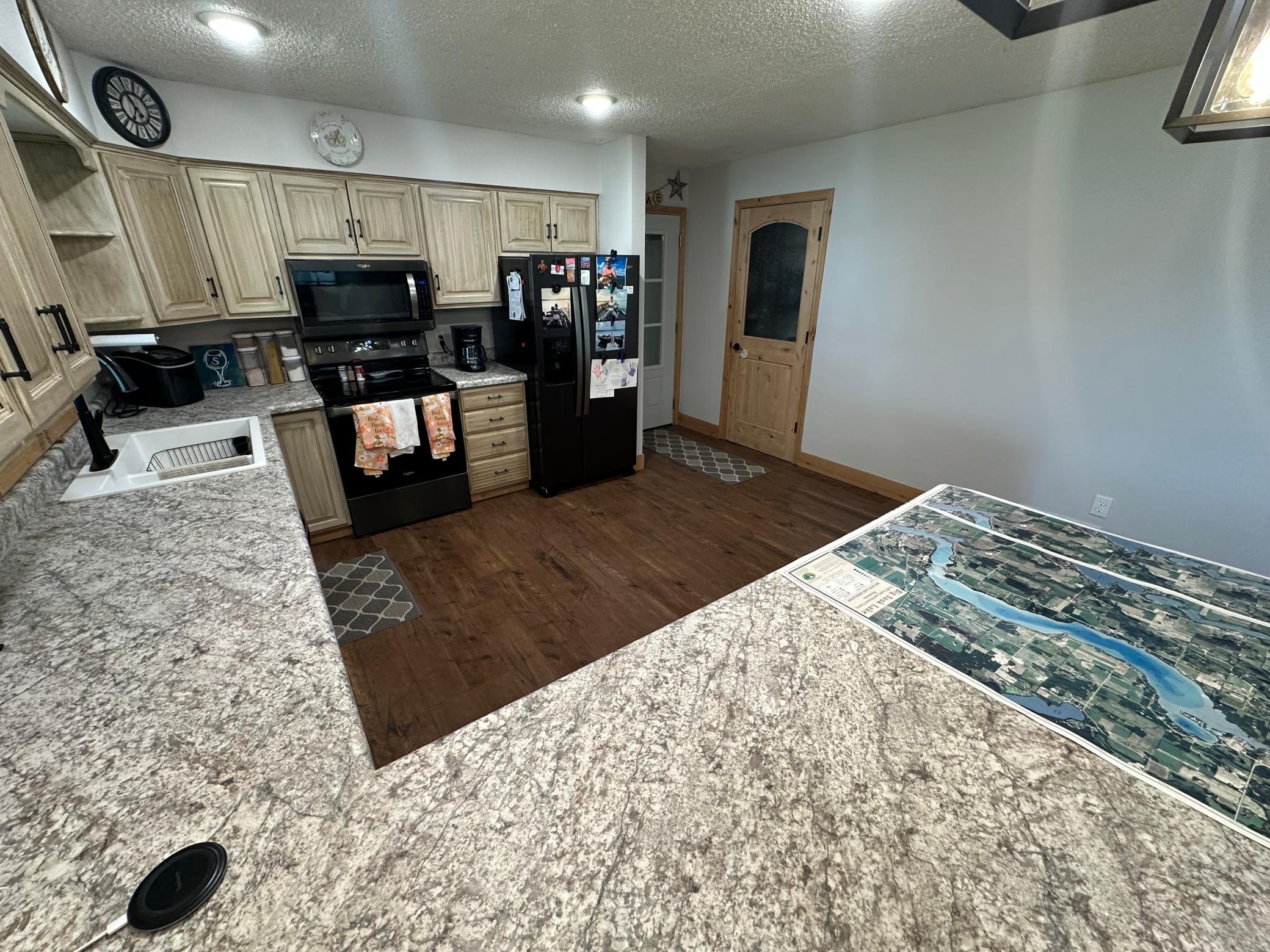 1981 single family home for sale at 11489 Alcott Drive in Sauk Centre, MN — 2 bed, 3 bath (photo 17 of 31)