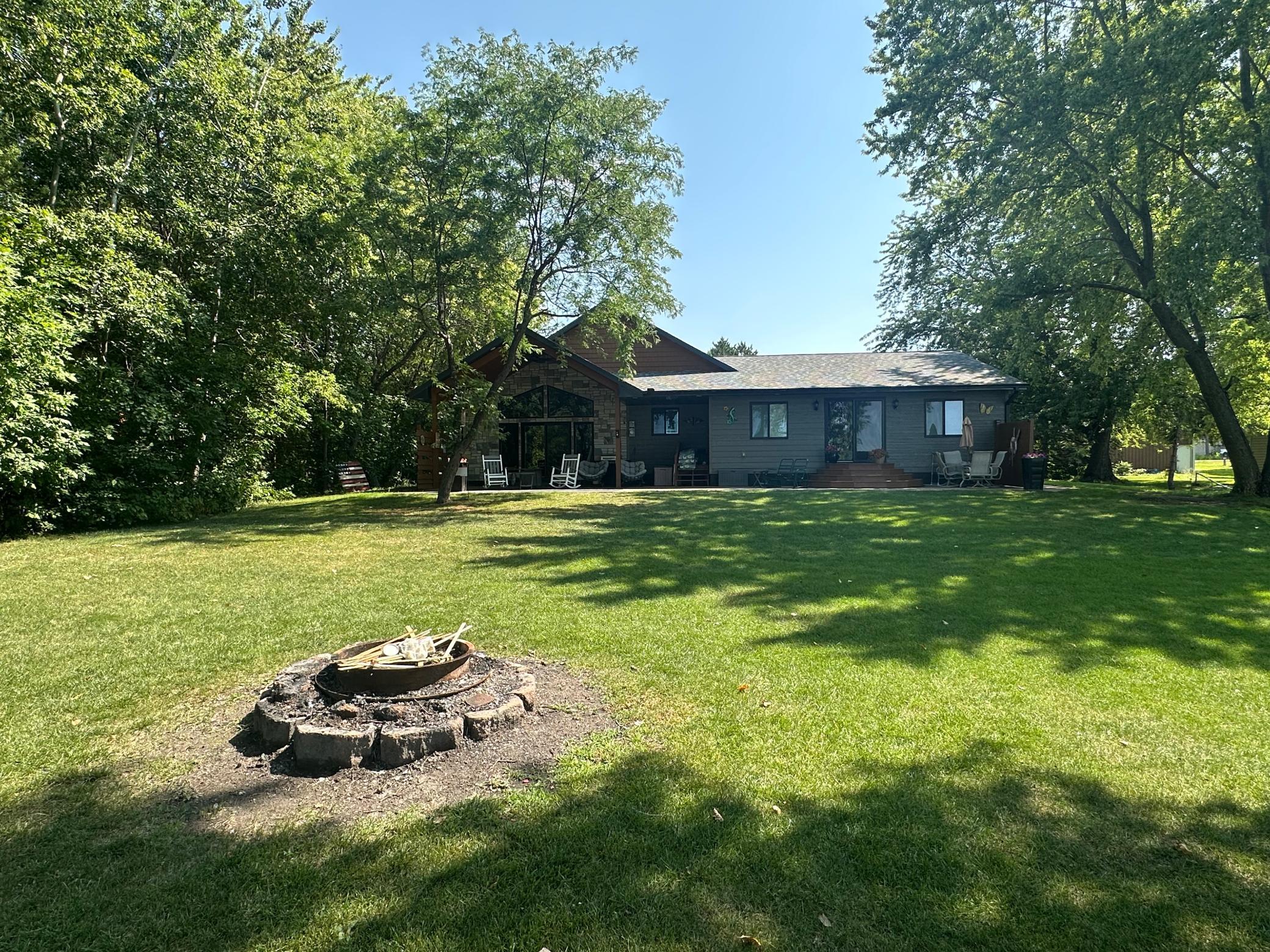 1981 single family home for sale at 11489 Alcott Drive in Sauk Centre, MN — 2 bed, 3 bath (photo 7 of 31)