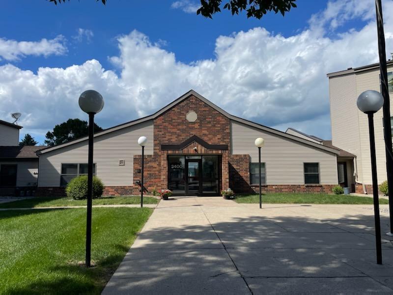 1984 condo for sale at 3306 Village Green Boulevard, Unit 302 in Moorhead, MN — 2 bed, 2 bath (photo 3 of 48)