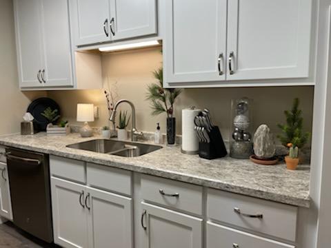 1984 condo for sale at 3306 Village Green Boulevard, Unit 302 in Moorhead, MN — 2 bed, 2 bath (photo 10 of 48)