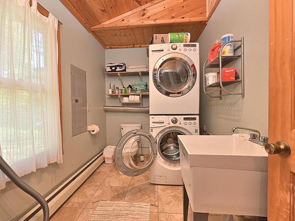 1995 single family home for sale at 36476 Little Smith Road in Marcell, MN — 5 bed, 4 bath (photo 23 of 68)