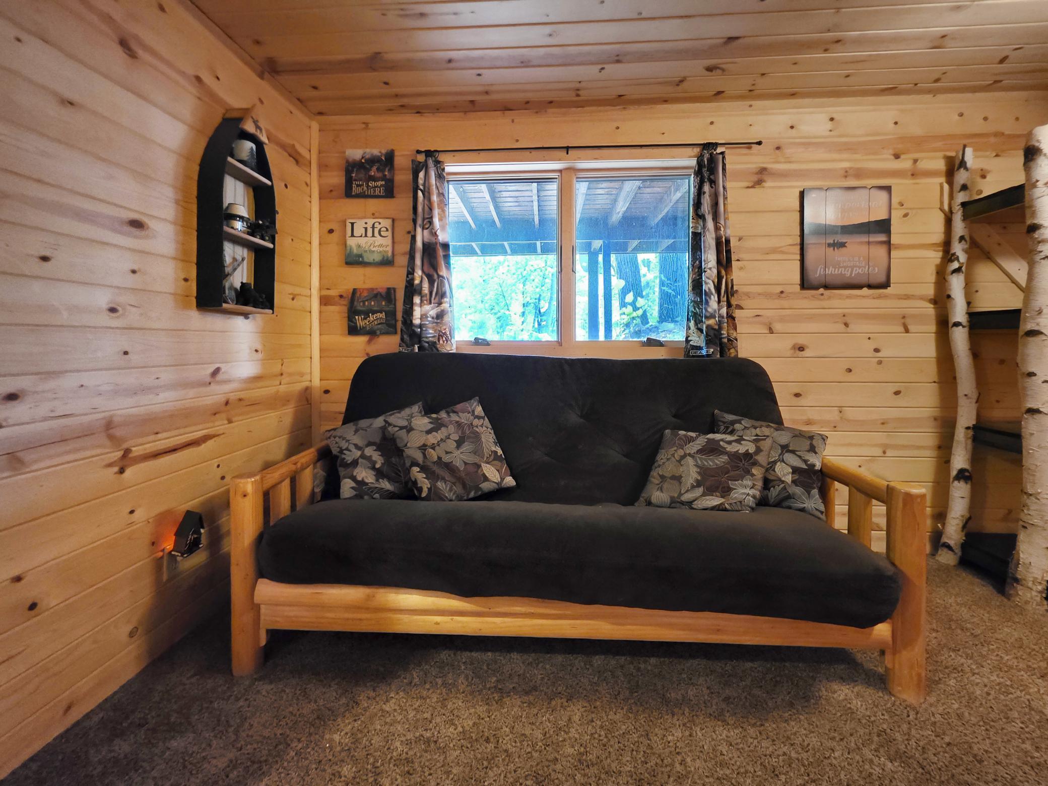 1992 single family home for sale at 4092 Clough Road in Pequot Lakes, MN — 3 bed, 1 bath (photo 17 of 37)