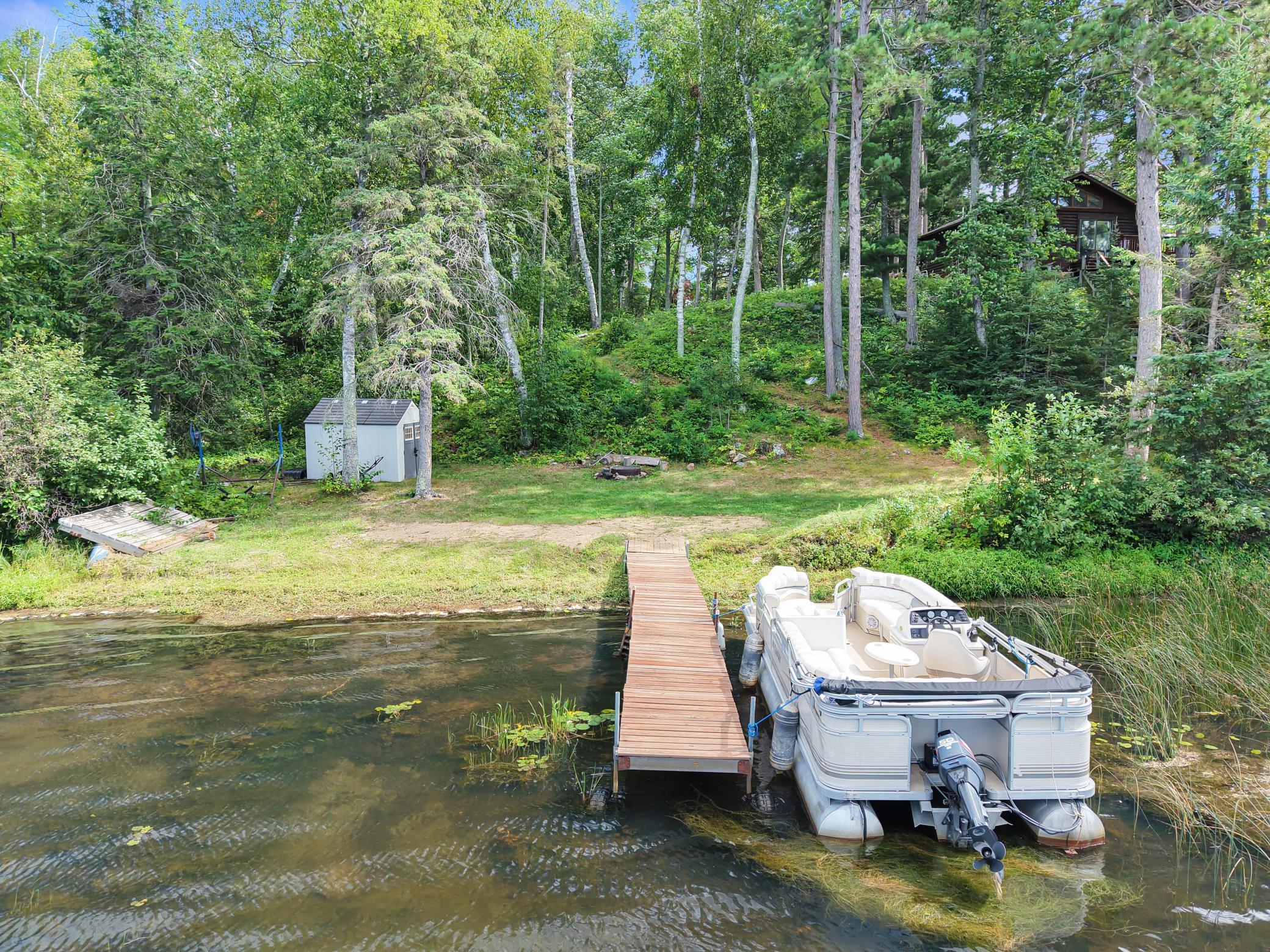 1992 single family home for sale at 4092 Clough Road in Pequot Lakes, MN — 3 bed, 1 bath (photo 4 of 37)