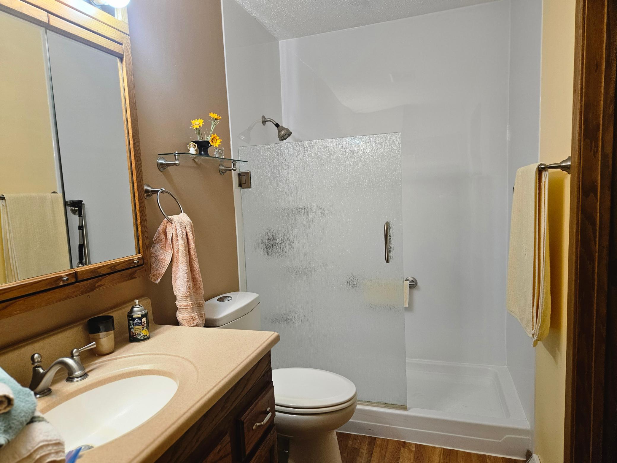 1975 single family home for sale at 1710 7th Street N in Wahpeton, ND — 3 bed, 2 bath (photo 10 of 10)