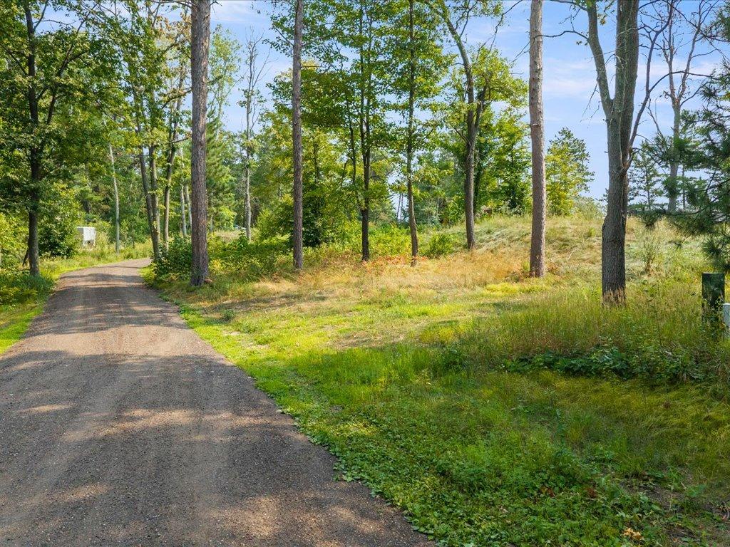 2027 single family home for sale at 27740 County Road 4 N in Pequot Lakes, MN — 6 bed, 5 bath (photo 18 of 24)