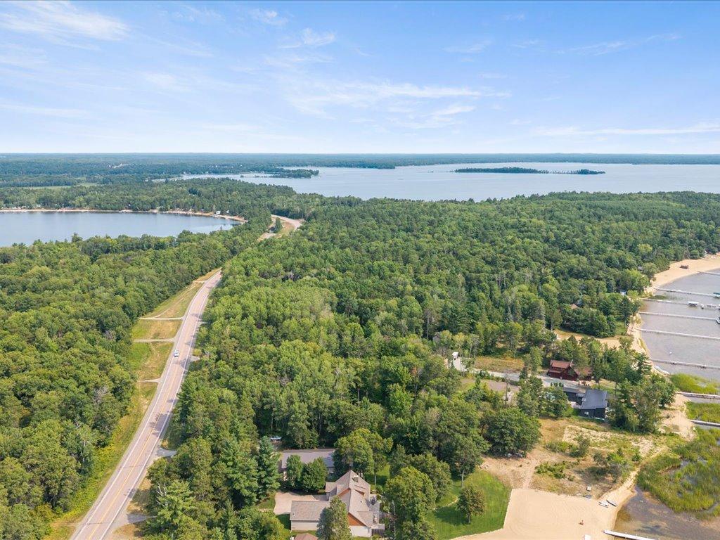 2027 single family home for sale at 27740 County Road 4 N in Pequot Lakes, MN — 6 bed, 5 bath (photo 22 of 24)