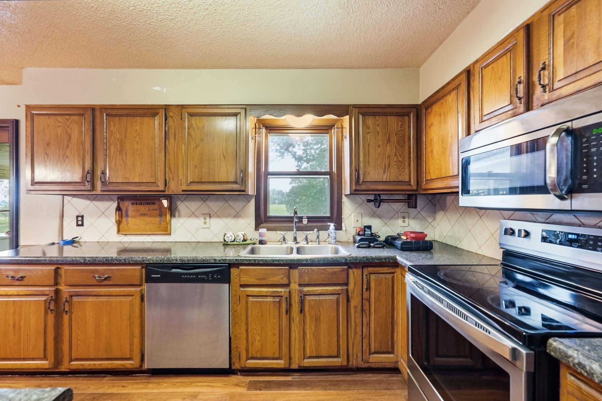 1977 single family home for sale at 14820 Hope Road SE in Osakis, MN — 4 bed, 2 bath (photo 11 of 32)