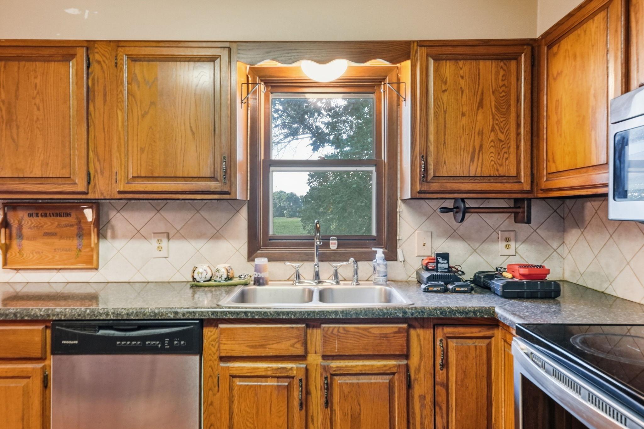 1977 single family home for sale at 14820 Hope Road SE in Osakis, MN — 4 bed, 2 bath (photo 12 of 32)