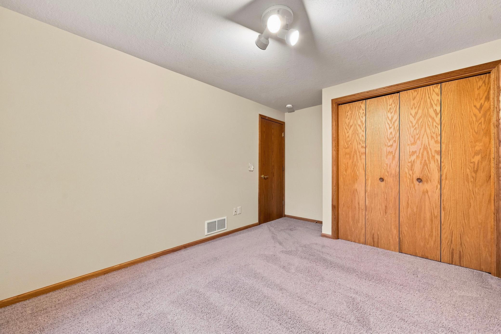 2006 single family home for sale at 630 Dewberry Lane in Alexandria, MN — 4 bed, 3 bath (photo 28 of 41)