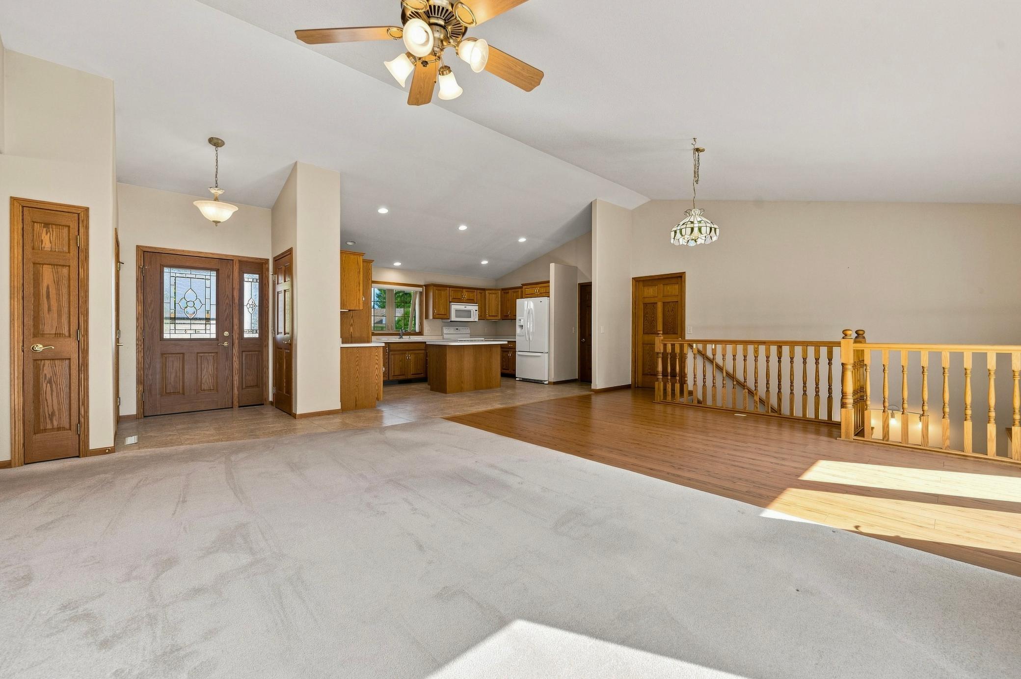 2006 single family home for sale at 630 Dewberry Lane in Alexandria, MN — 4 bed, 3 bath (photo 5 of 41)