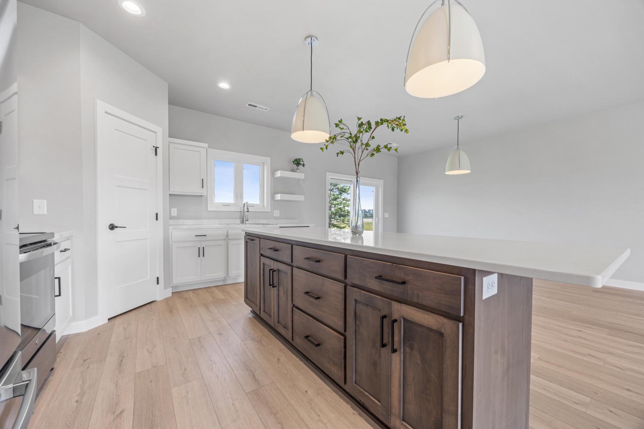2024 single family home for sale at 106 Pine Drive in Hankinson, ND — 3 bed, 2 bath (photo 11 of 25)
