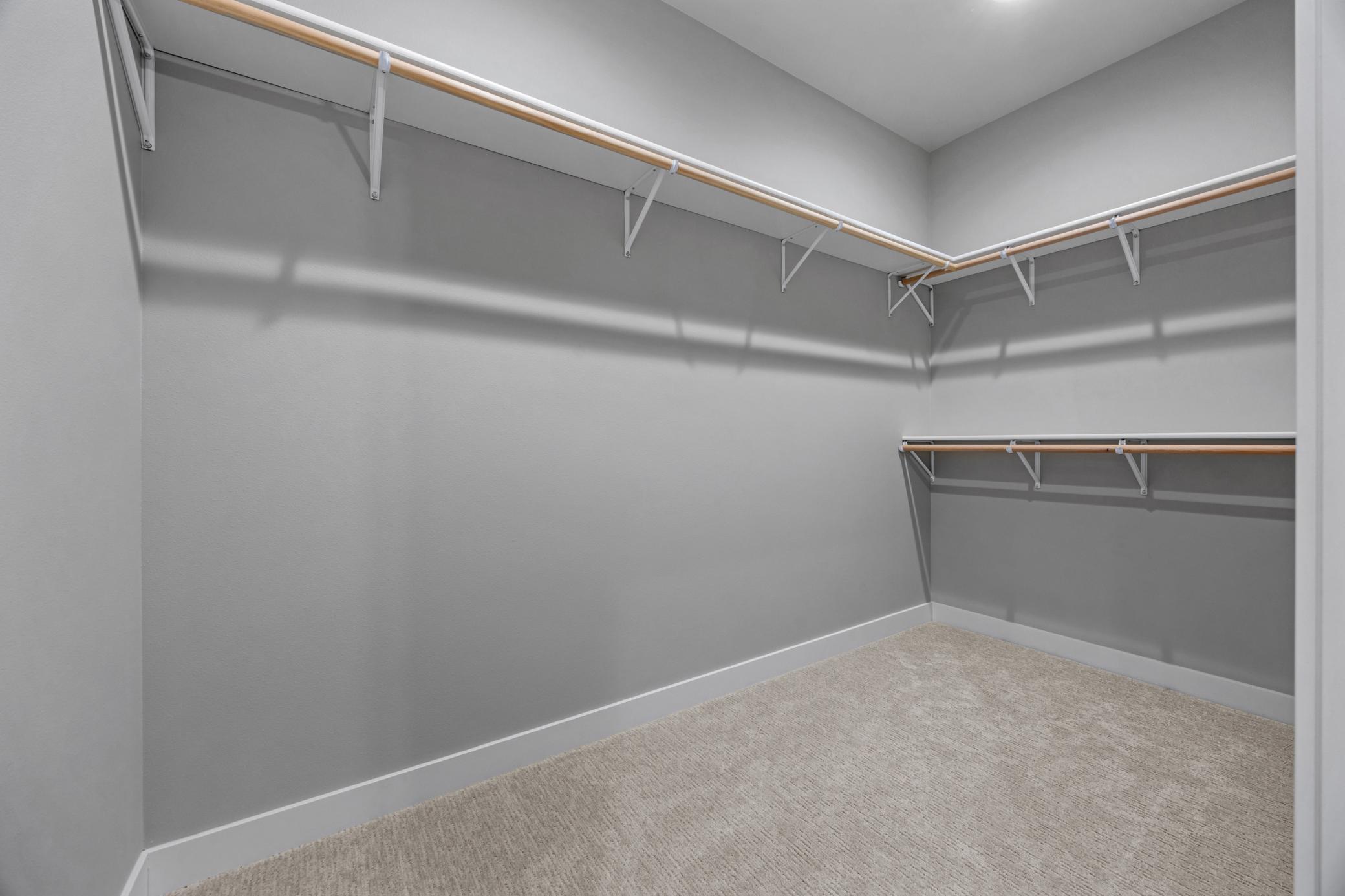 2024 single family home for sale at 106 Pine Drive in Hankinson, ND — 3 bed, 2 bath (photo 17 of 25)