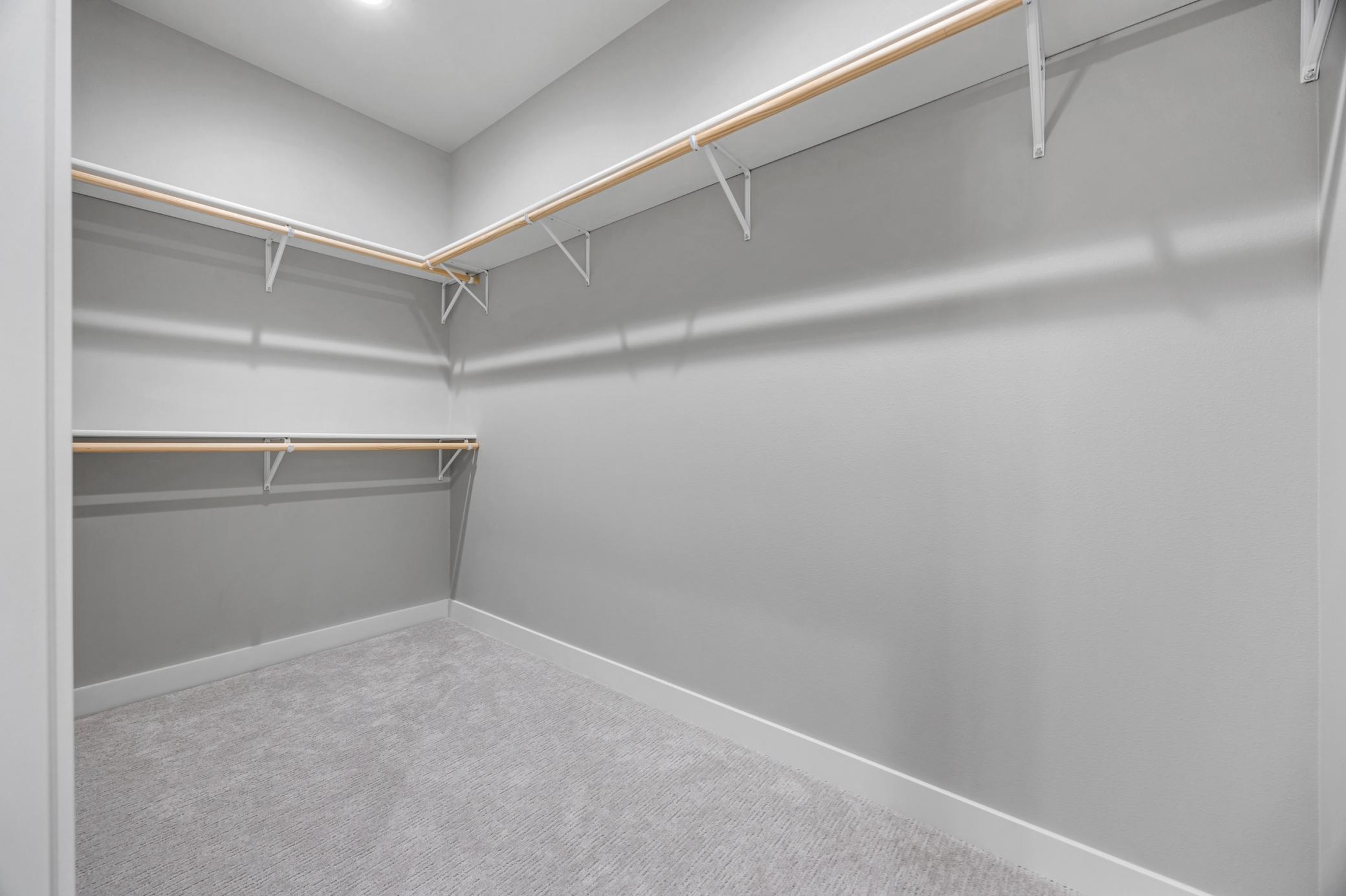 2024 single family home for sale at 301 Pine Drive in Hankinson, ND — 3 bed, 2 bath (photo 16 of 25)