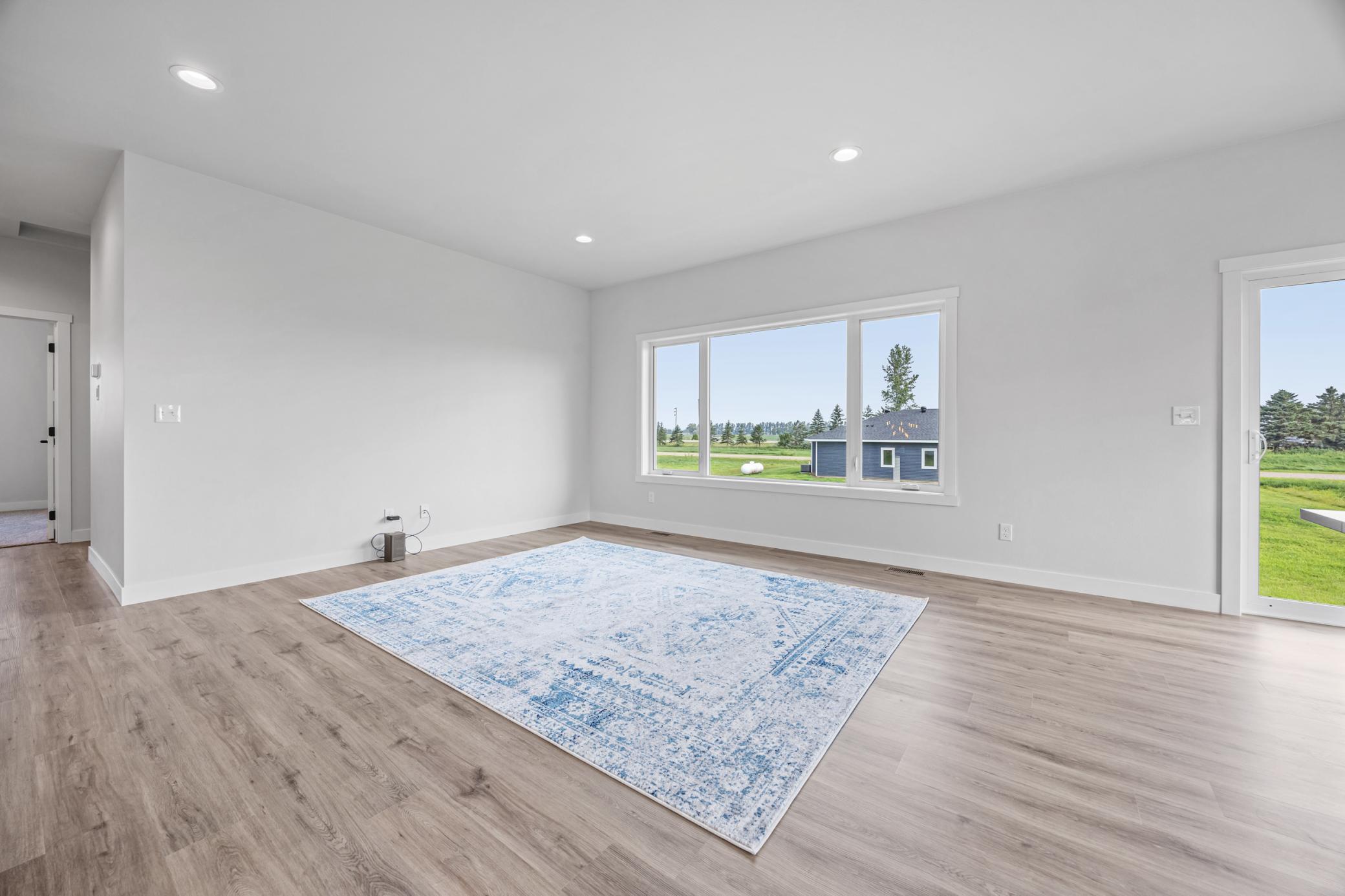 2023 single family home for sale at 300 Prairie Drive N in Hankinson, ND — 4 bed, 3 bath (photo 6 of 26)