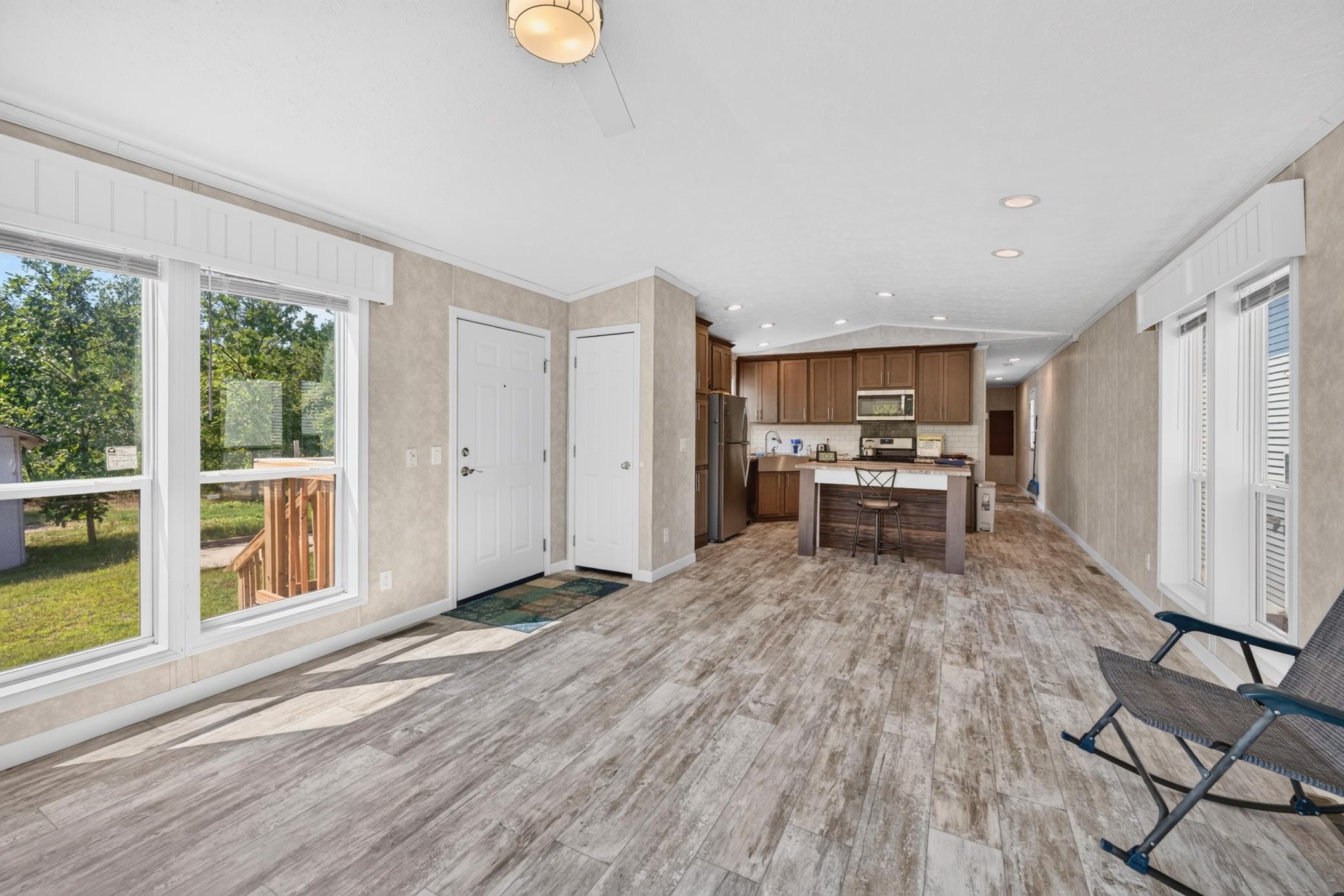2022 single family home for sale at 2101 Frohn Road NE in Bemidji, MN — 3 bed, 2 bath (photo 12 of 25)