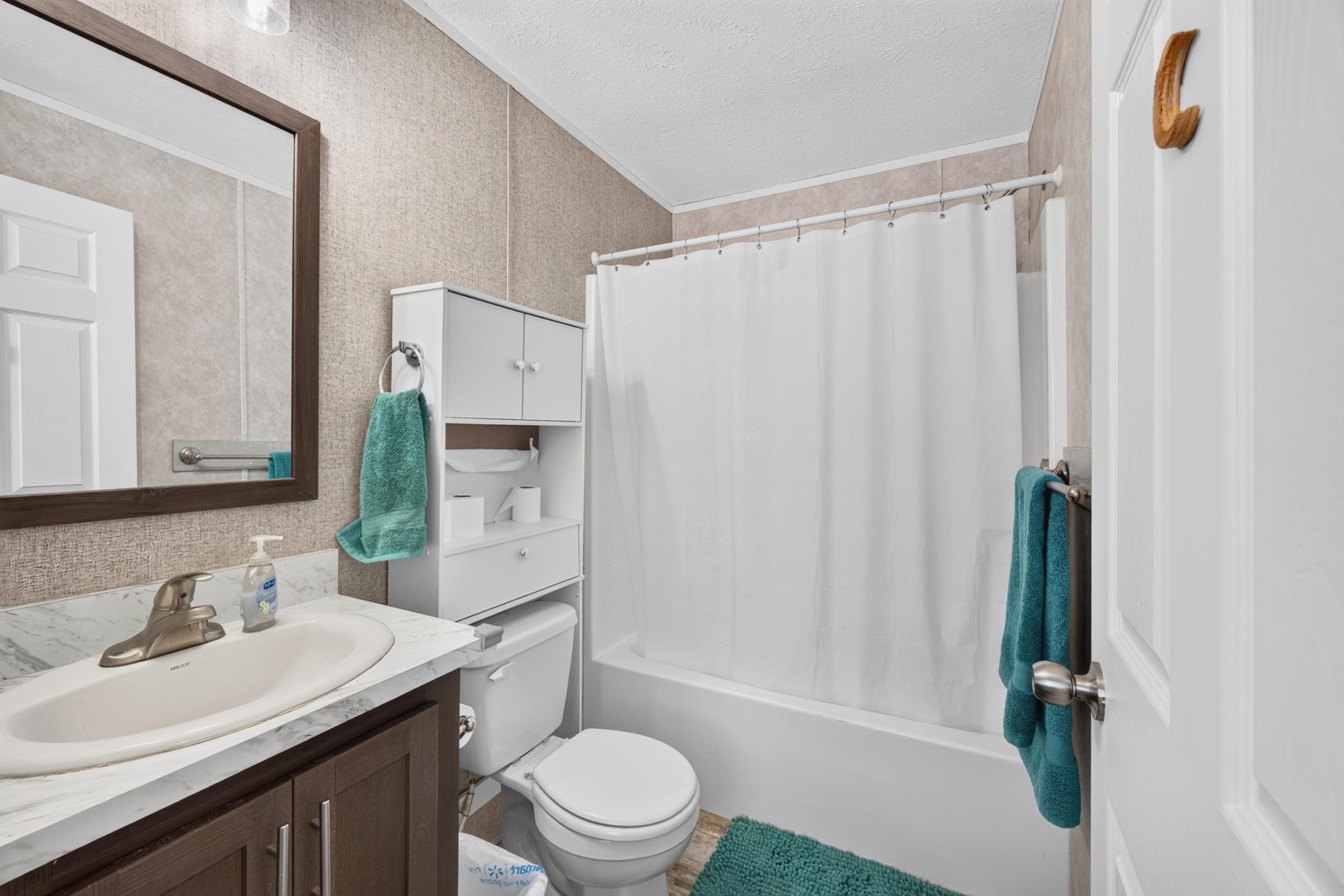 2022 single family home for sale at 2101 Frohn Road NE in Bemidji, MN — 3 bed, 2 bath (photo 14 of 25)