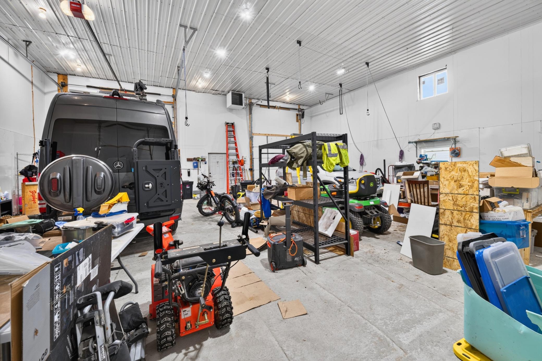 2022 single family home for sale at 2101 Frohn Road NE in Bemidji, MN — 3 bed, 2 bath (photo 22 of 25)