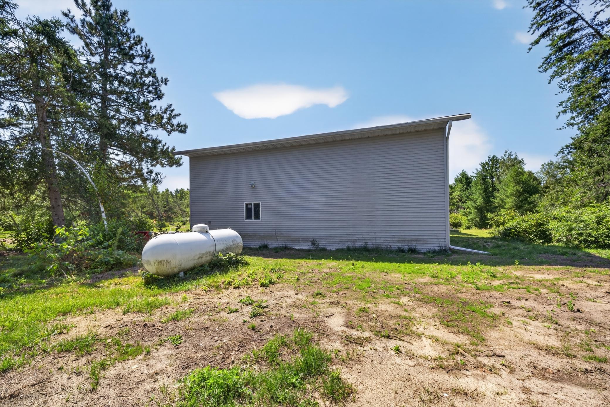 2022 single family home for sale at 2101 Frohn Road NE in Bemidji, MN — 3 bed, 2 bath (photo 6 of 25)