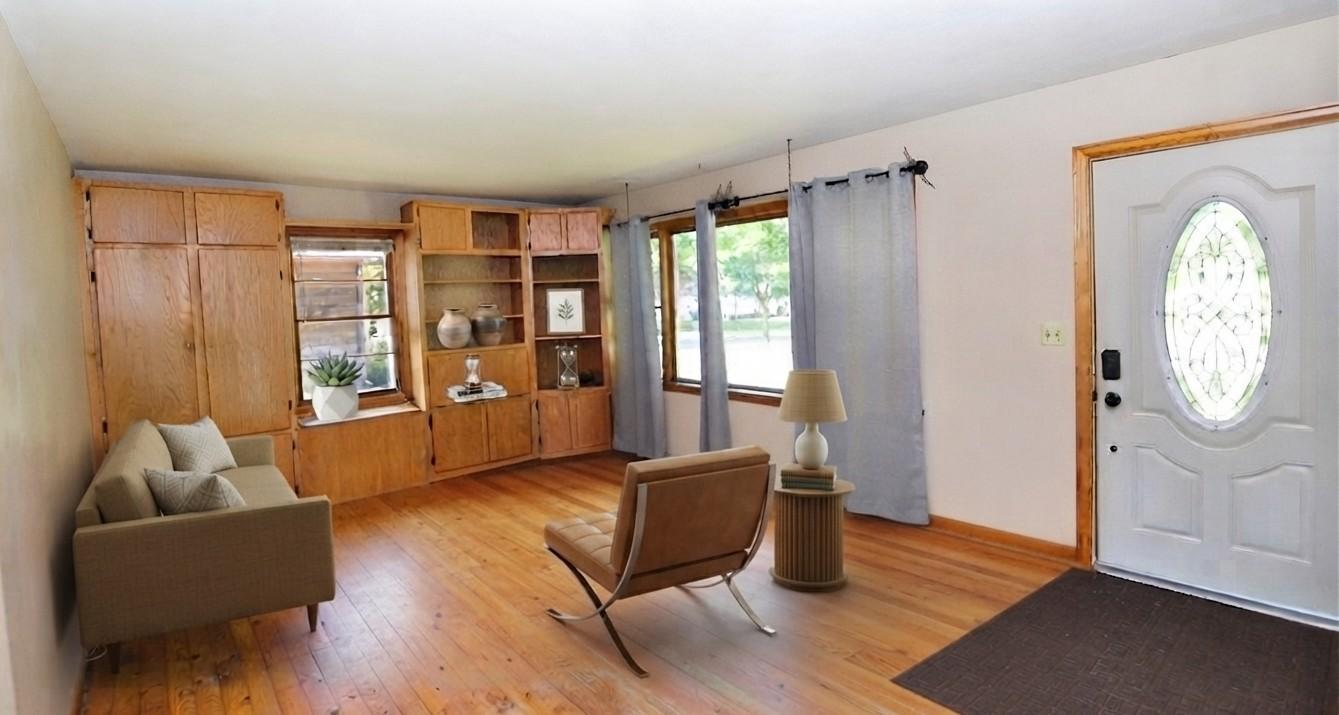 1957 single family home for sale at 806 5th Street NE in Staples, MN — 3 bed, 2 bath (photo 3 of 28)