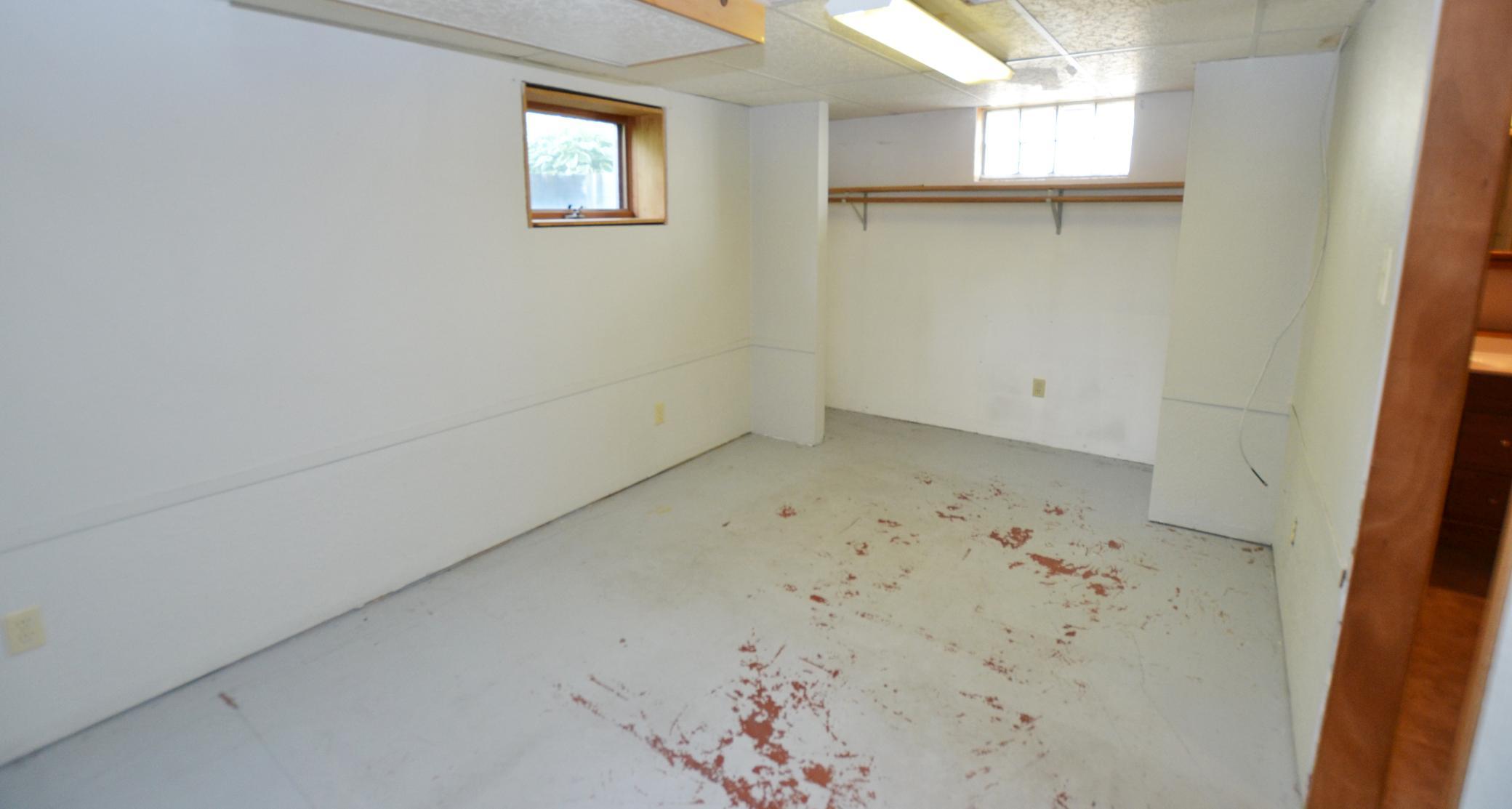 1957 single family home for sale at 806 5th Street NE in Staples, MN — 3 bed, 2 bath (photo 21 of 28)