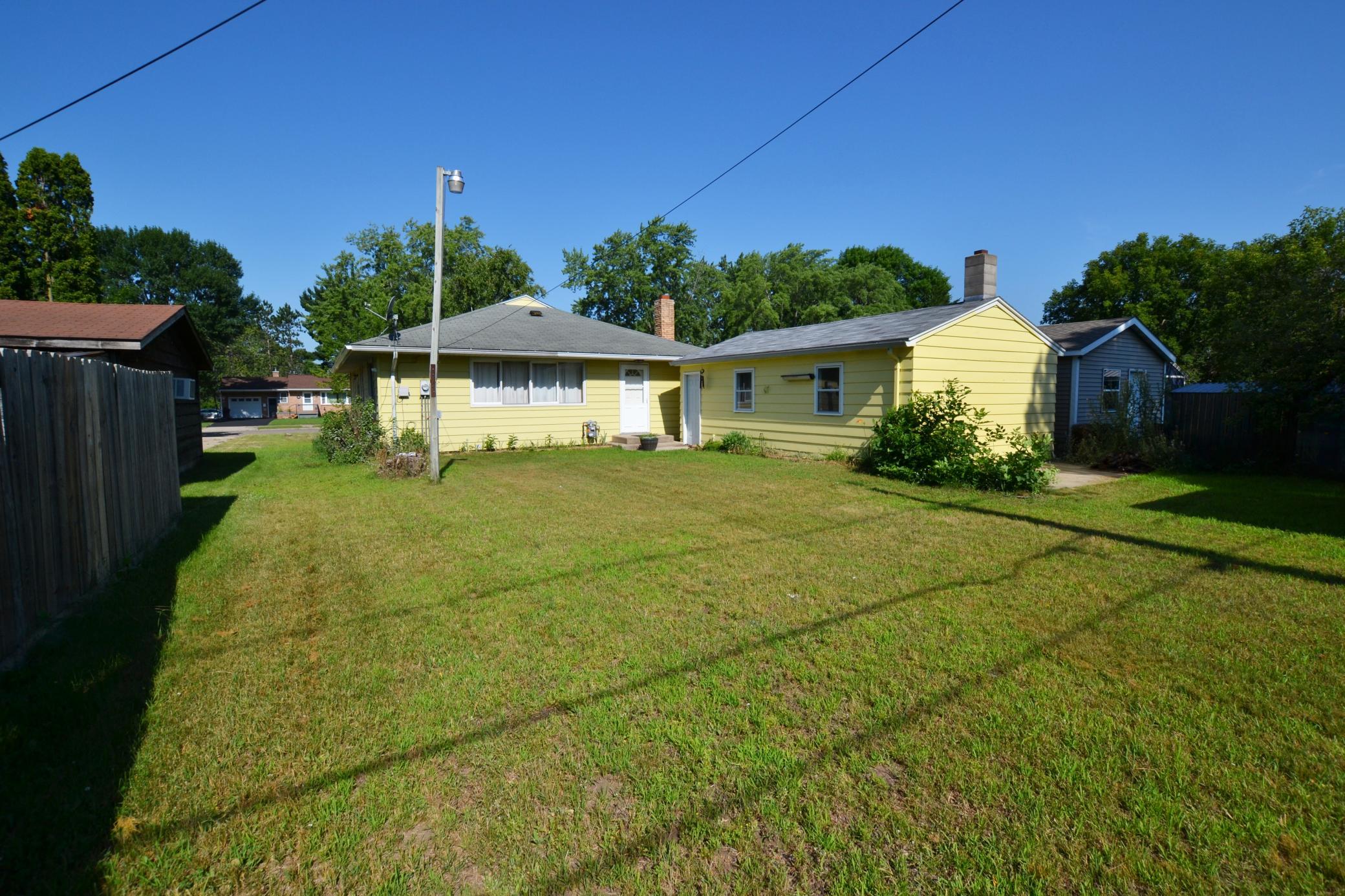 1957 single family home for sale at 806 5th Street NE in Staples, MN — 3 bed, 2 bath (photo 25 of 28)