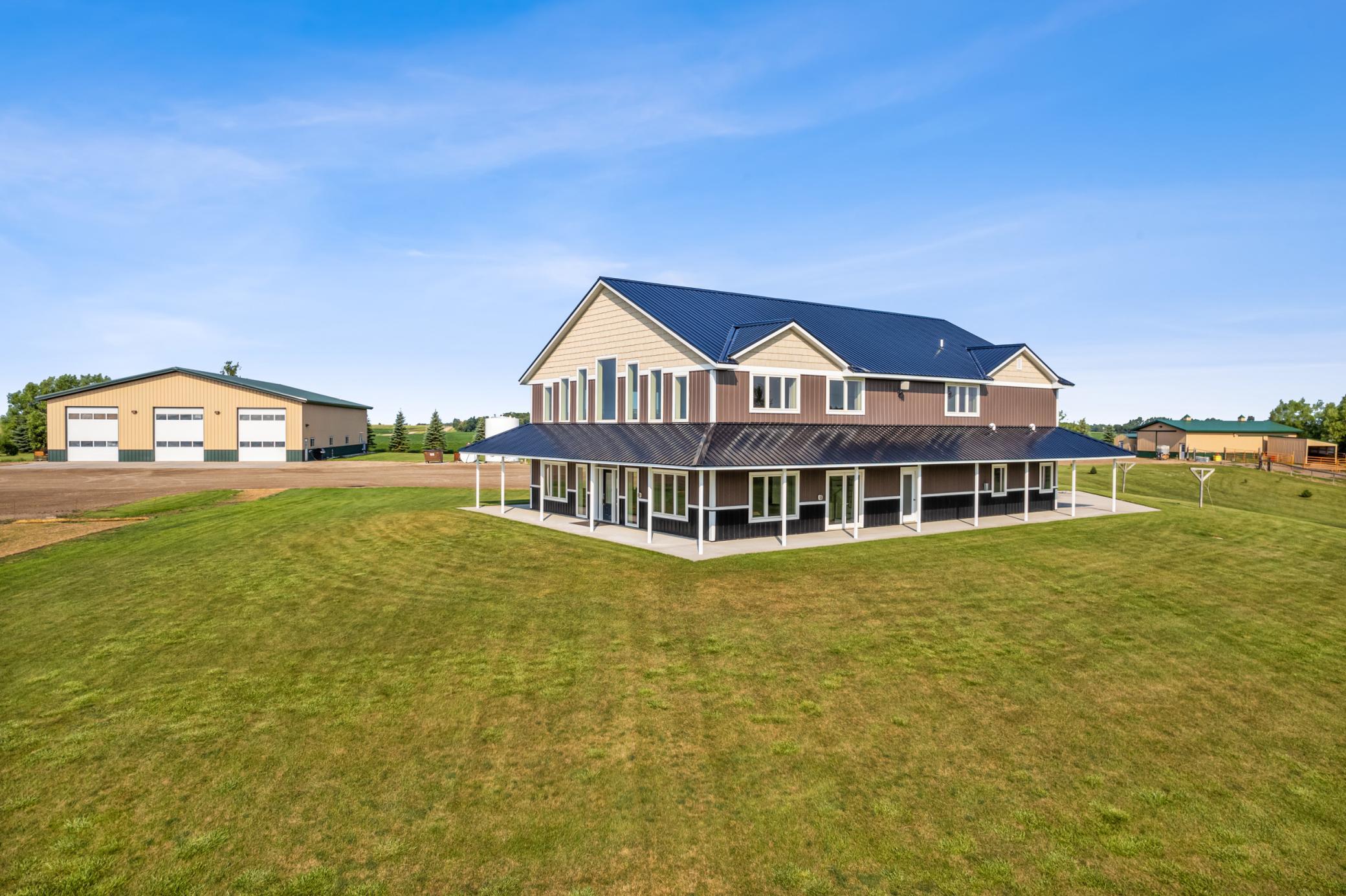 2014 single family home for sale at 22338 15th Avenue N in Hawley, MN — 4 bed, 3 bath (photo 2 of 69)