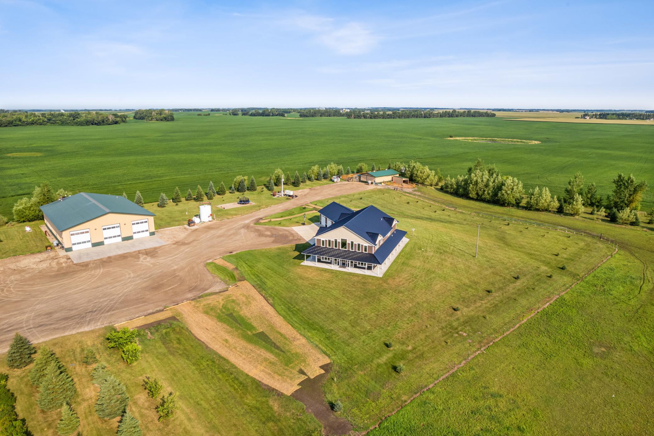 2014 single family home for sale at 22338 15th Avenue N in Hawley, MN — 4 bed, 3 bath (photo 4 of 69)