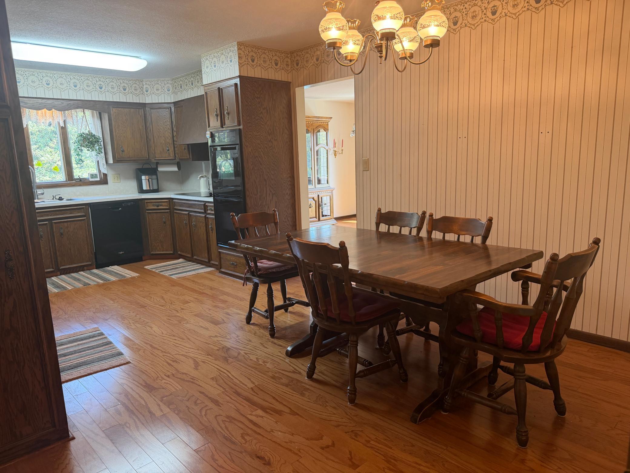 1973 single family home for sale at 201 Prospect Street in Lisbon, ND — 5 bed, 3 bath (photo 3 of 64)