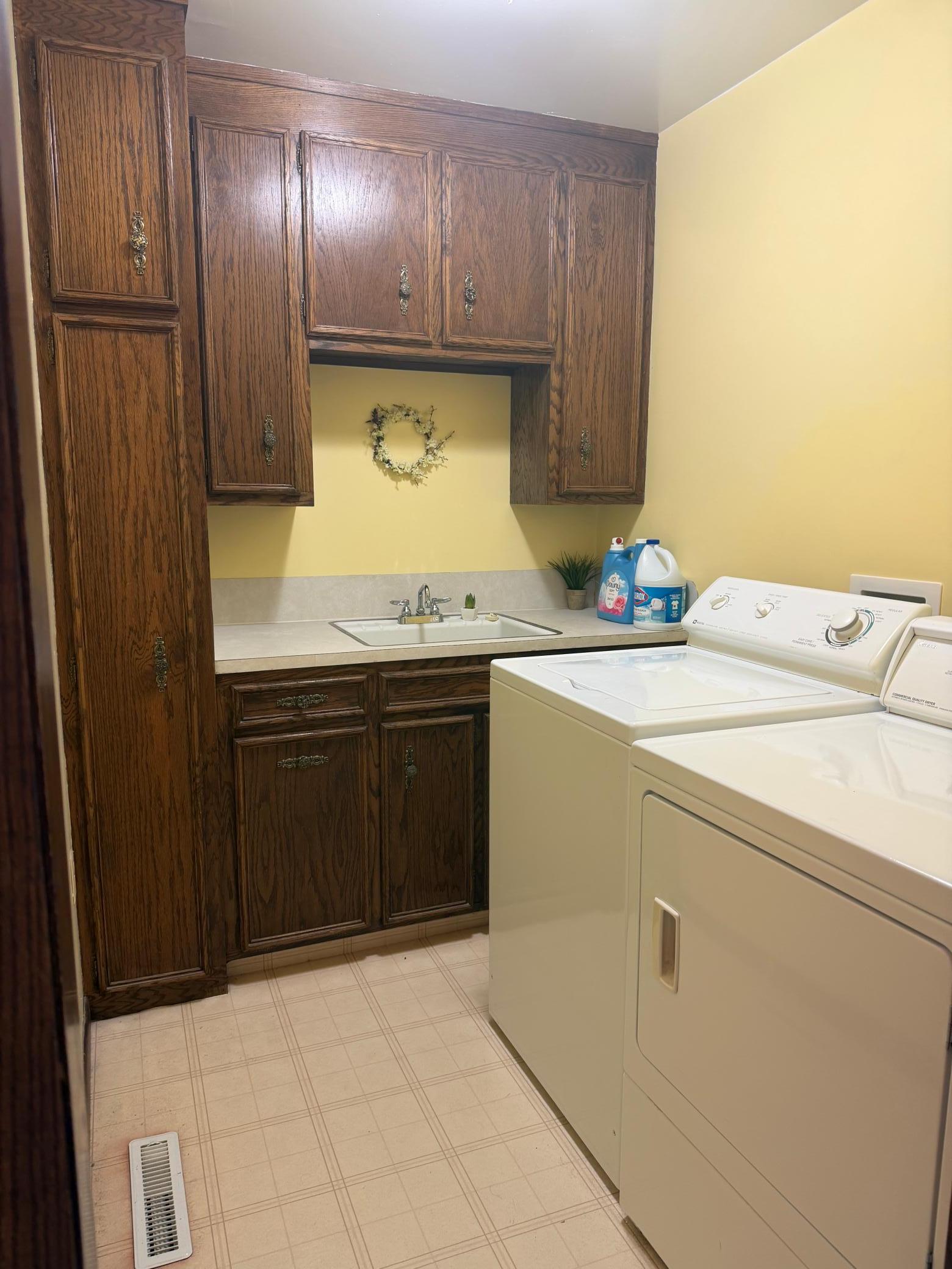 1973 single family home for sale at 201 Prospect Street in Lisbon, ND — 5 bed, 3 bath (photo 23 of 64)