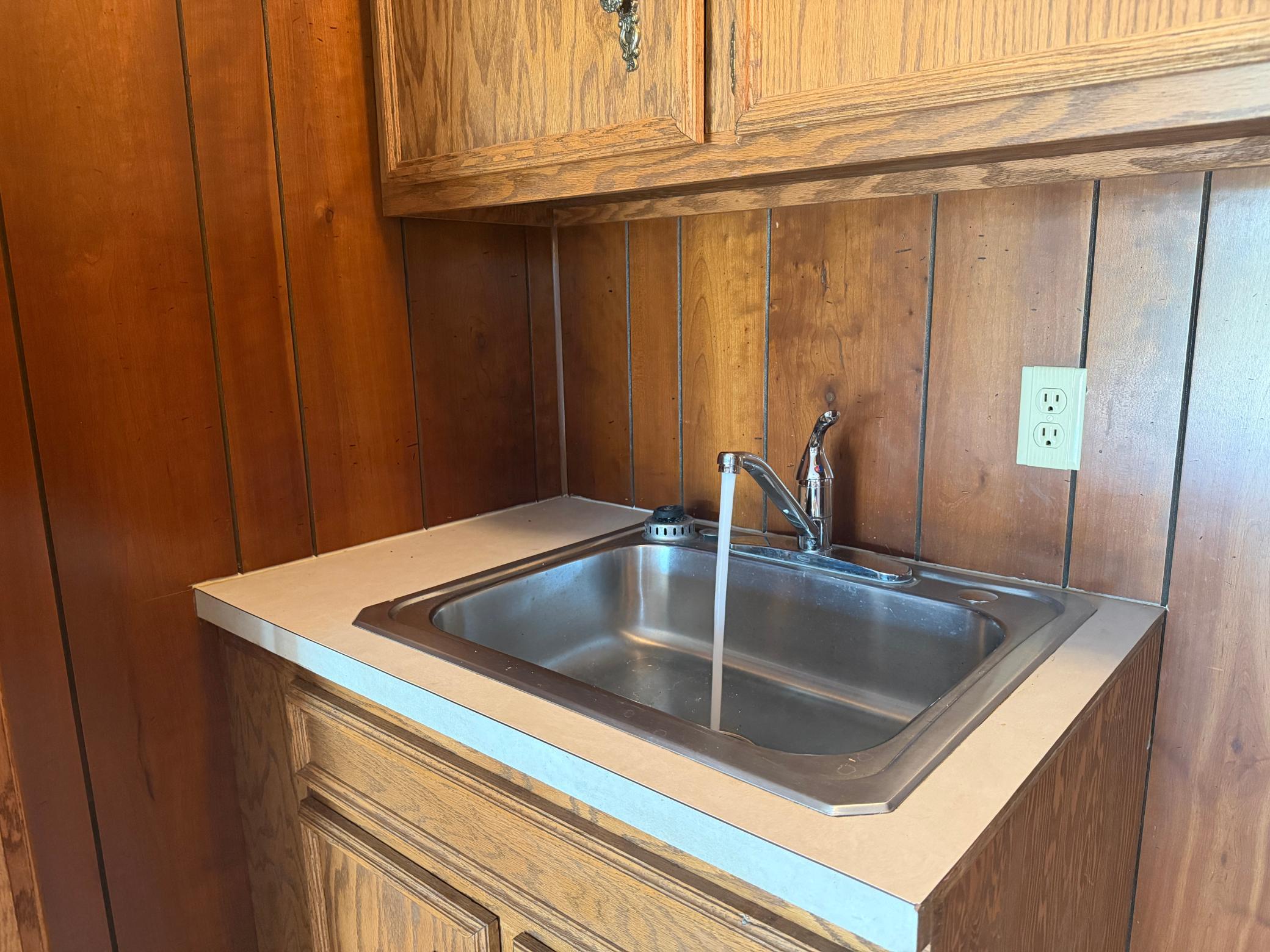1973 single family home for sale at 201 Prospect Street in Lisbon, ND — 5 bed, 3 bath (photo 34 of 64)