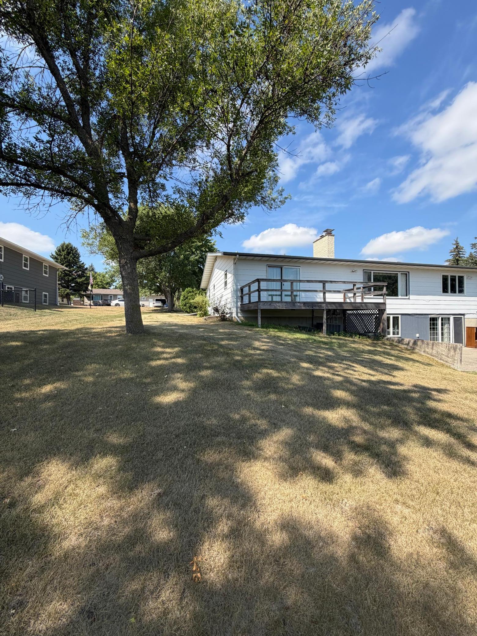 1973 single family home for sale at 201 Prospect Street in Lisbon, ND — 5 bed, 3 bath (photo 59 of 64)