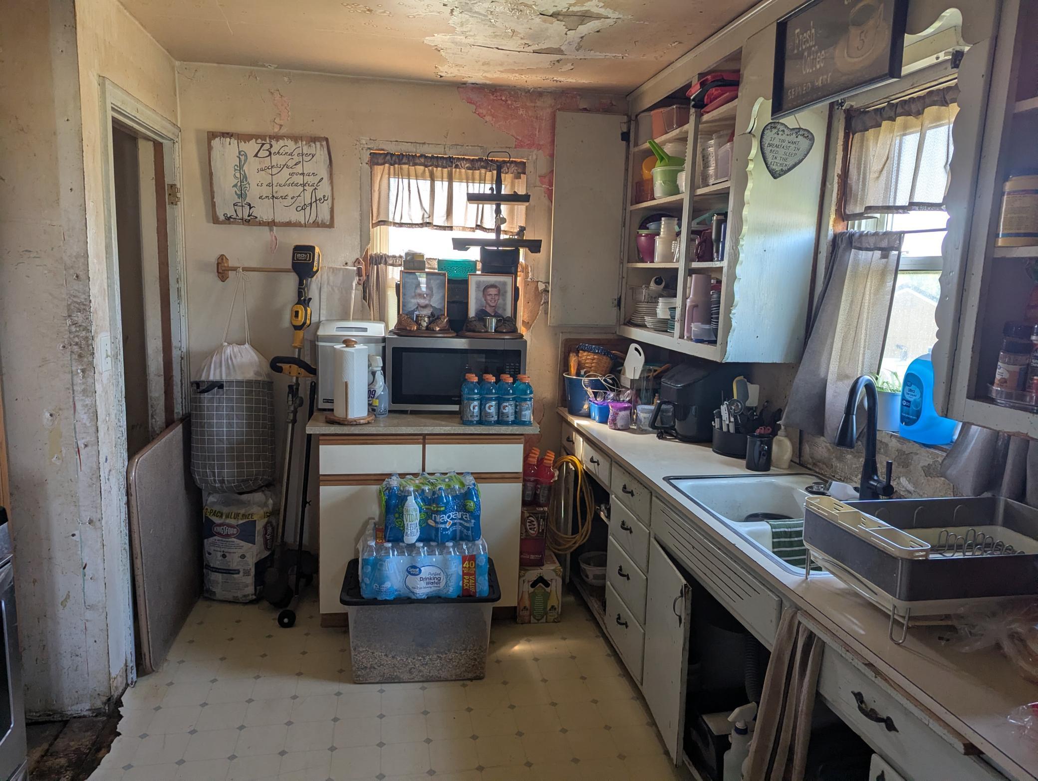 1949 single family home for sale at 1510 S Mabelle Avenue in Fergus Falls, MN — 2 bed, 1 bath (photo 6 of 14)