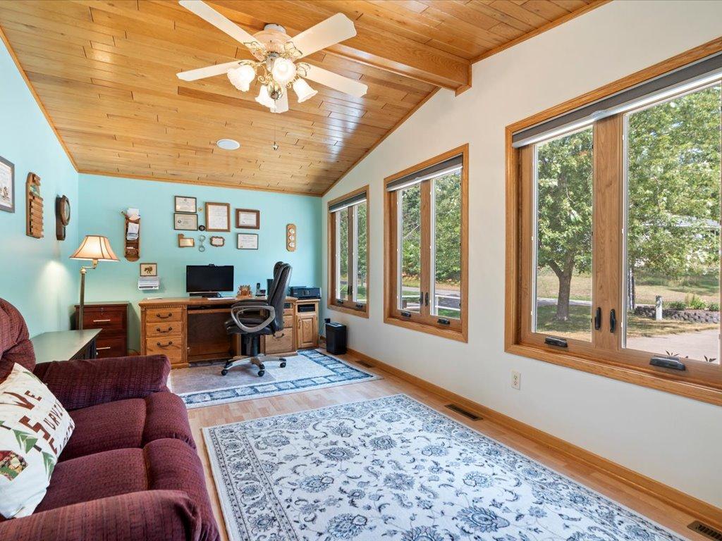 1966 single family home for sale at 15809 Pine Shores Road in Brainerd, MN — 3 bed, 3 bath (photo 13 of 29)