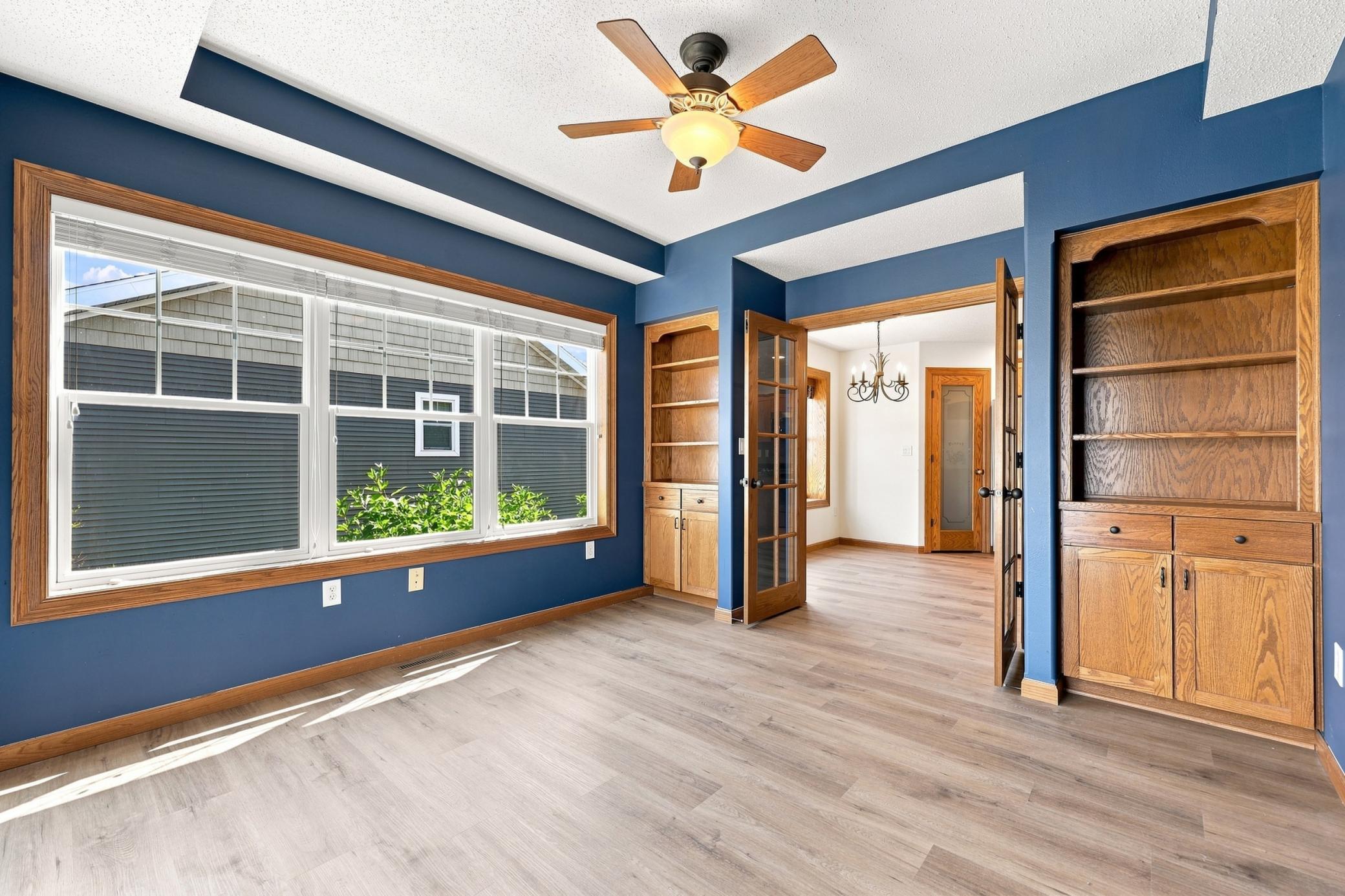 2004 single family home for sale at 220 15th Avenue Way in West Fargo, ND — 2 bed, 2 bath (photo 13 of 25)