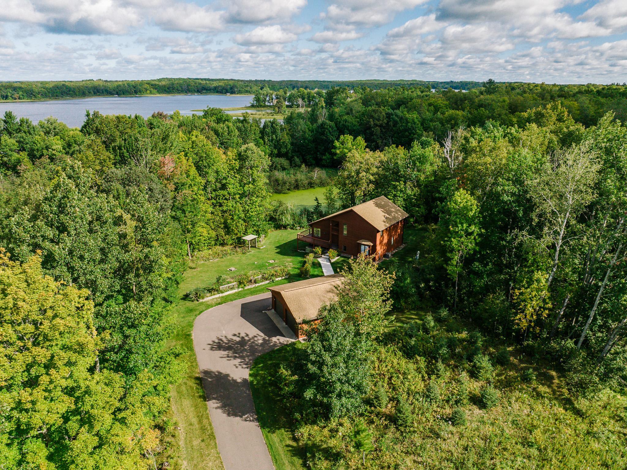 1990 single family home for sale at 26836 Ross Lake Road in Aitkin, MN — 3 bed, 3 bath (photo 12 of 80)