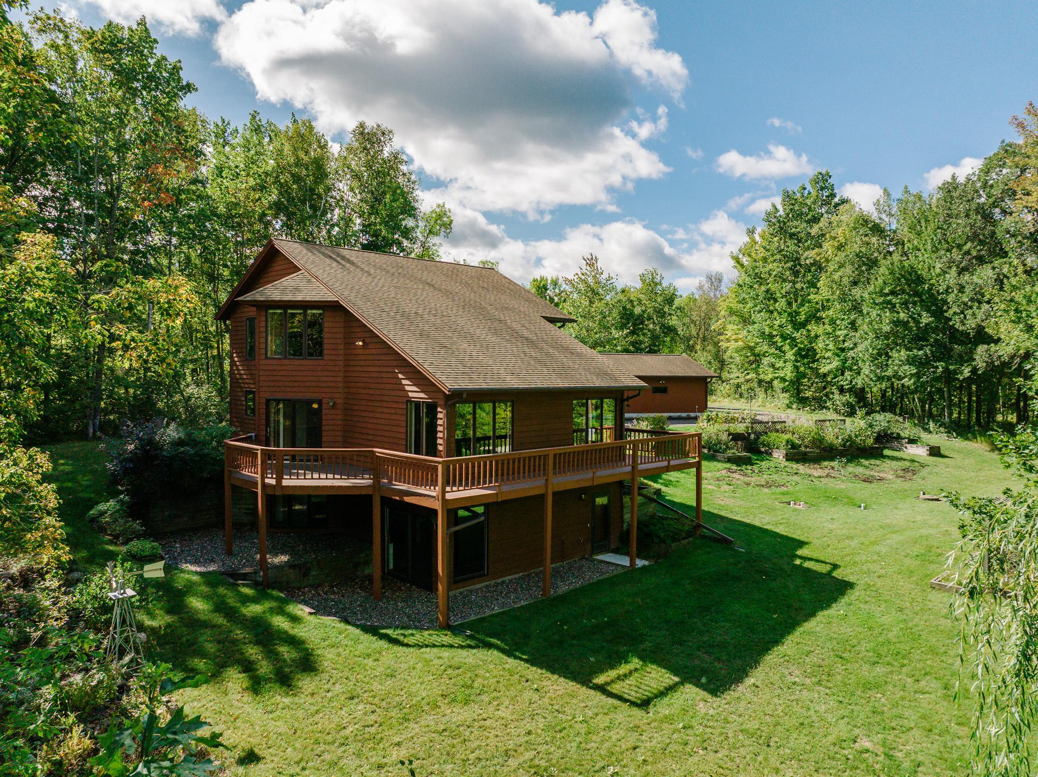 1990 single family home for sale at 26836 Ross Lake Road in Aitkin, MN — 3 bed, 3 bath (photo 4 of 80)